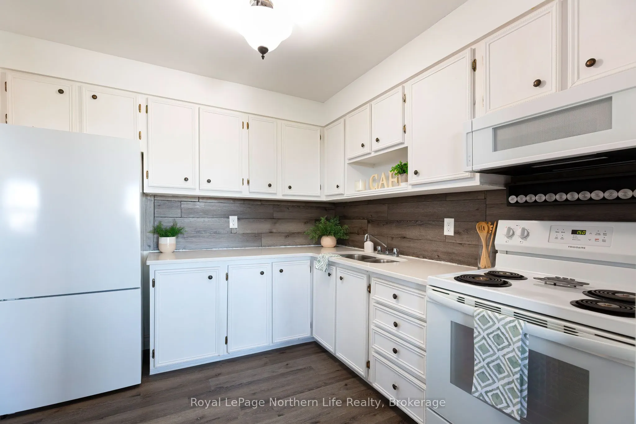 330 Sixth Avenue W, #202