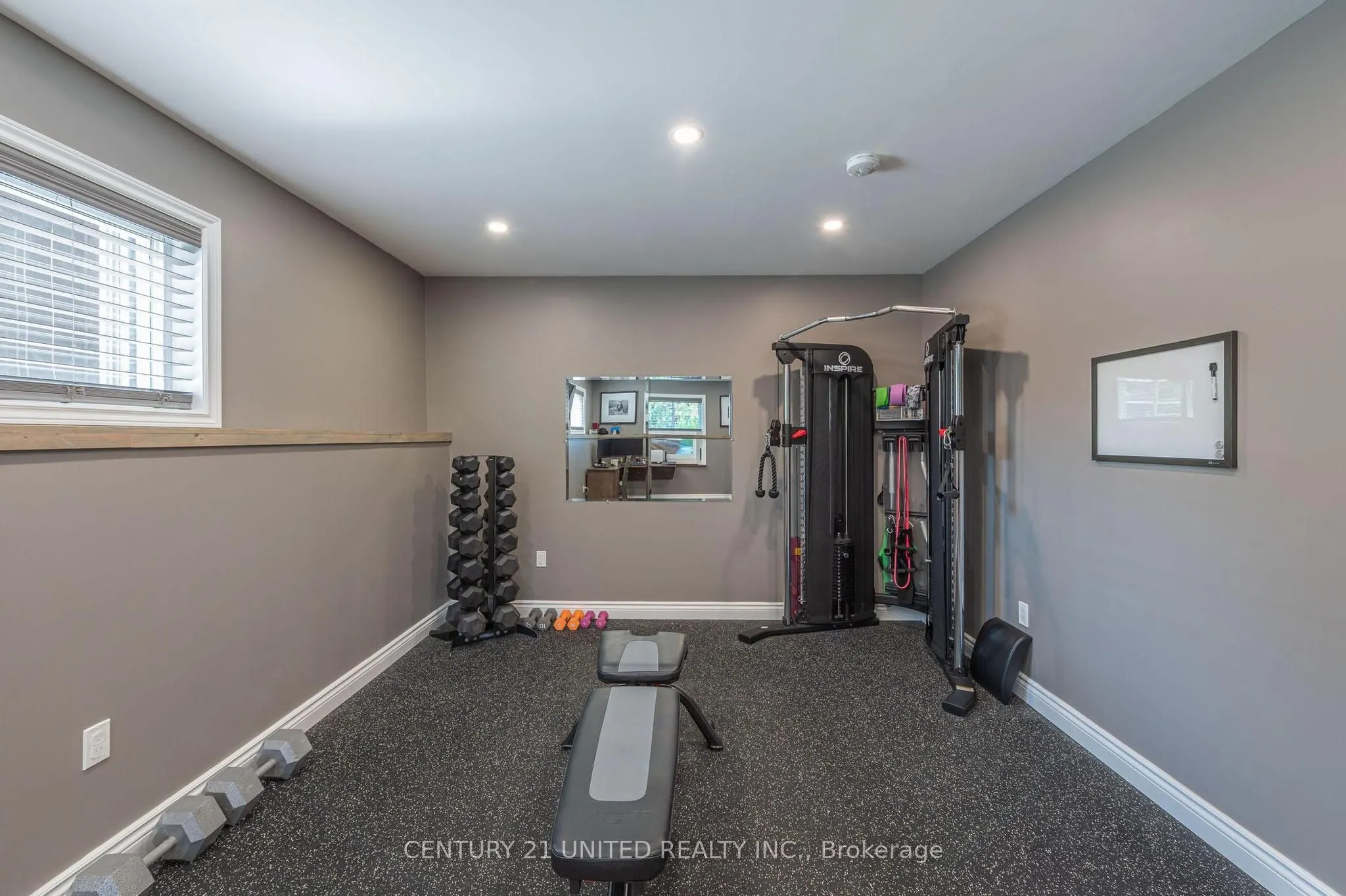 102 King Street W