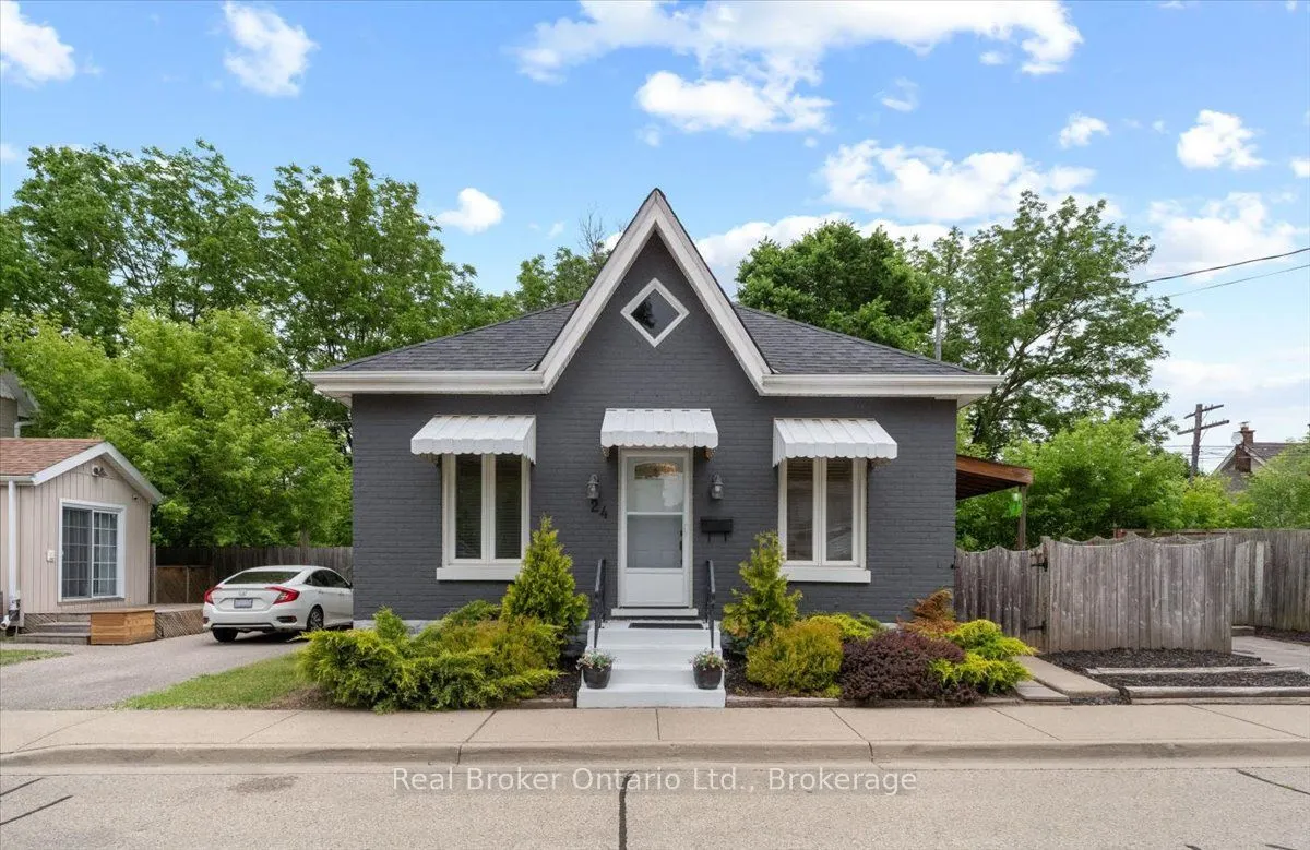 24 Rose Avenue