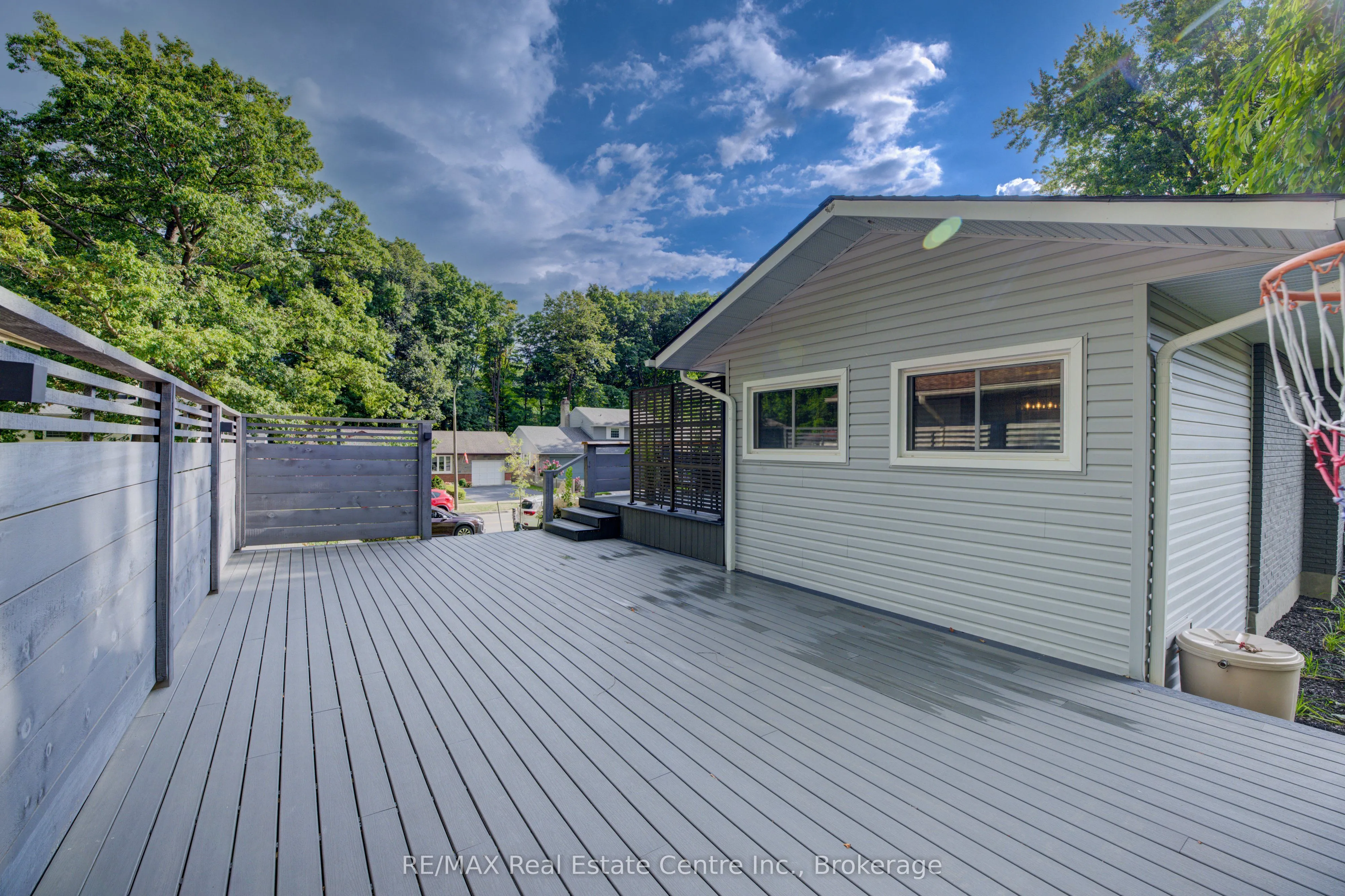 120 Rennie Drive