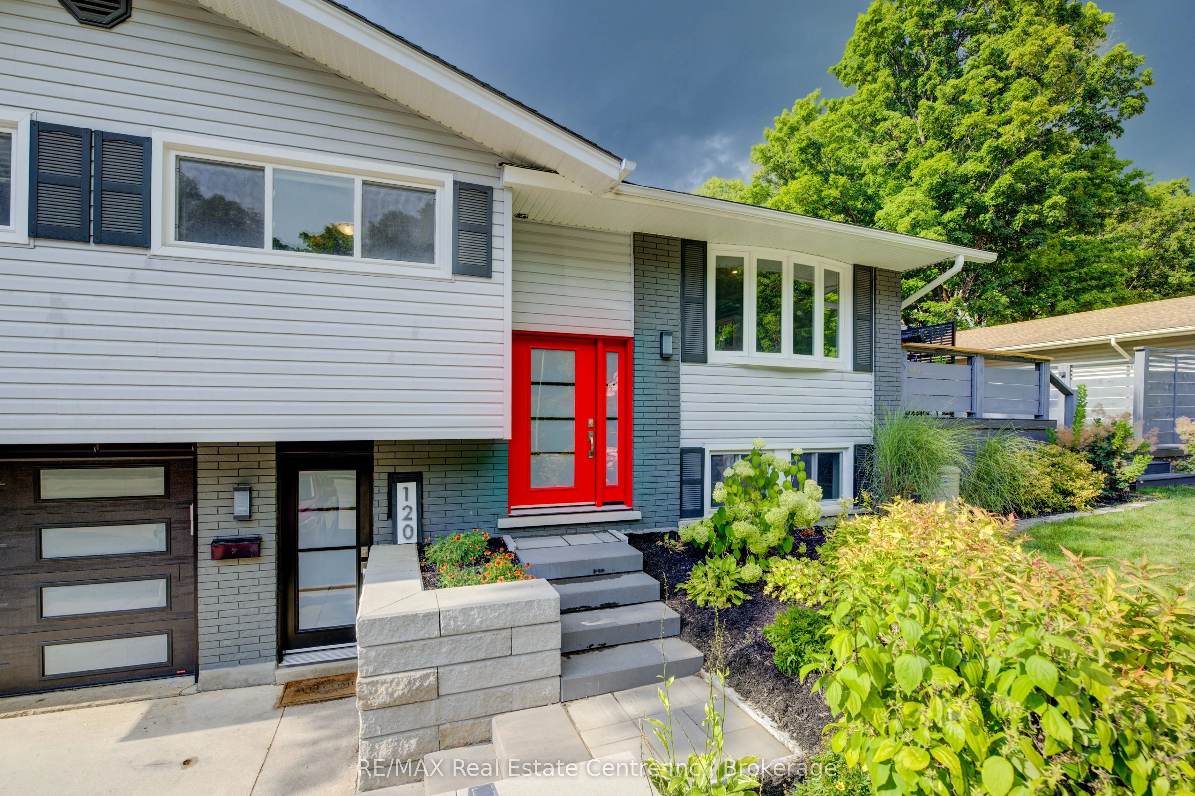 120 Rennie Drive