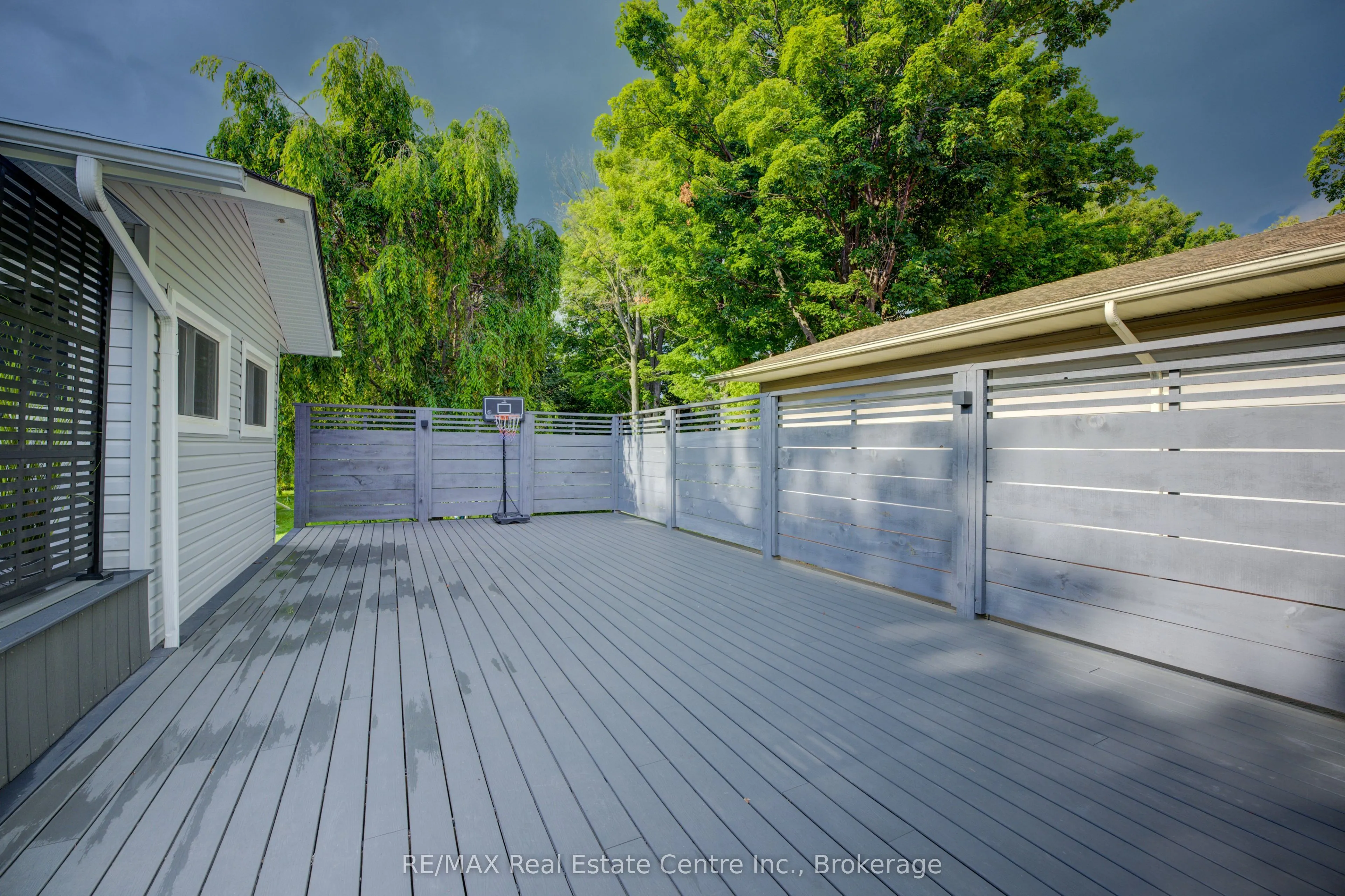 120 Rennie Drive