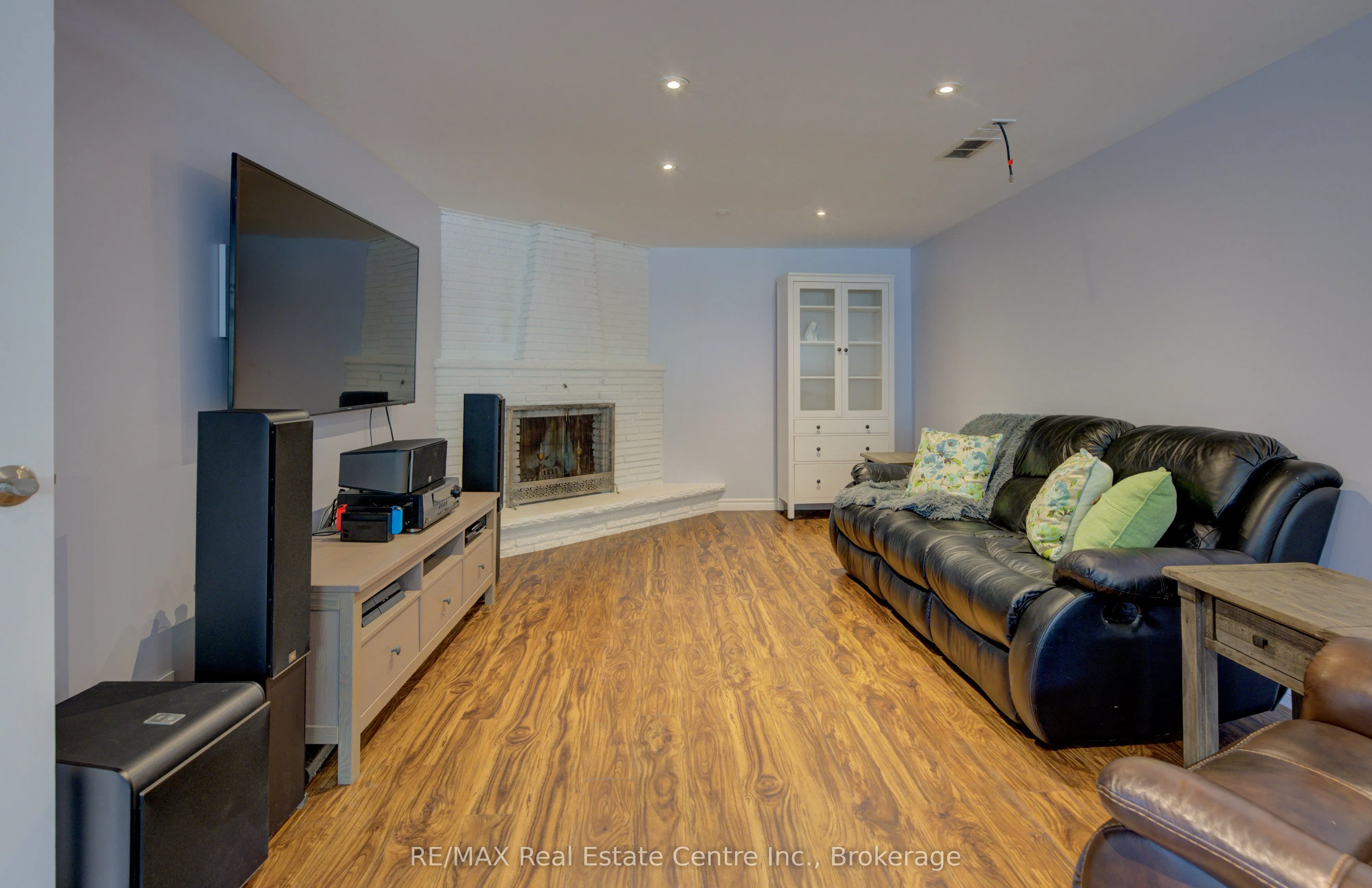 120 Rennie Drive