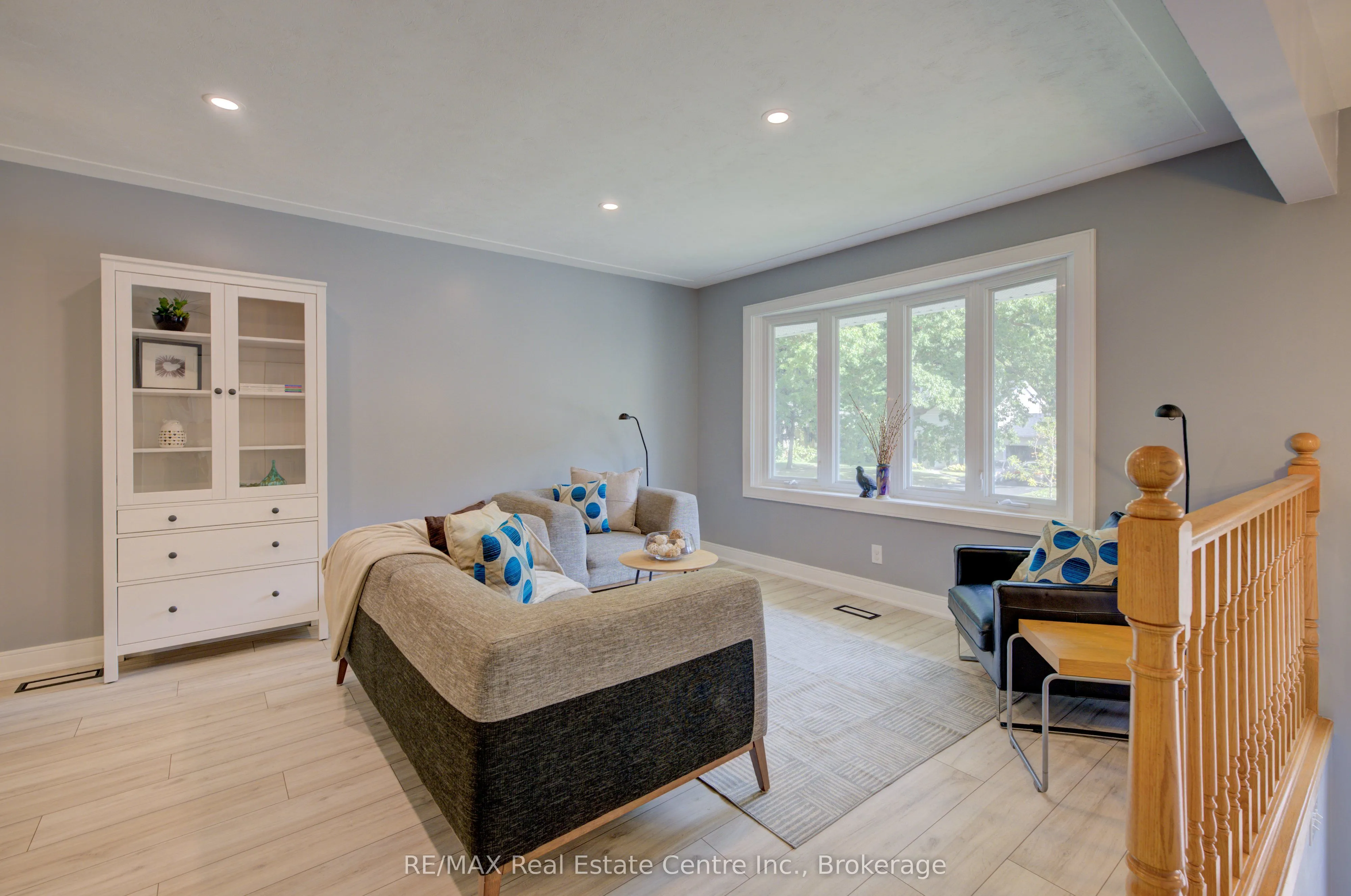 120 Rennie Drive
