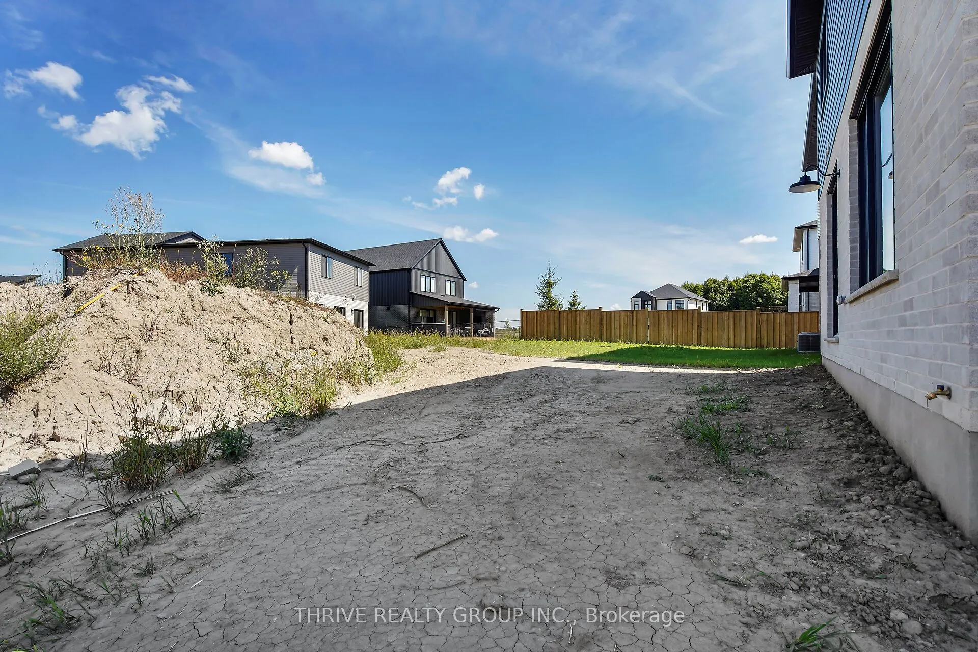 3843 Petalpath Way