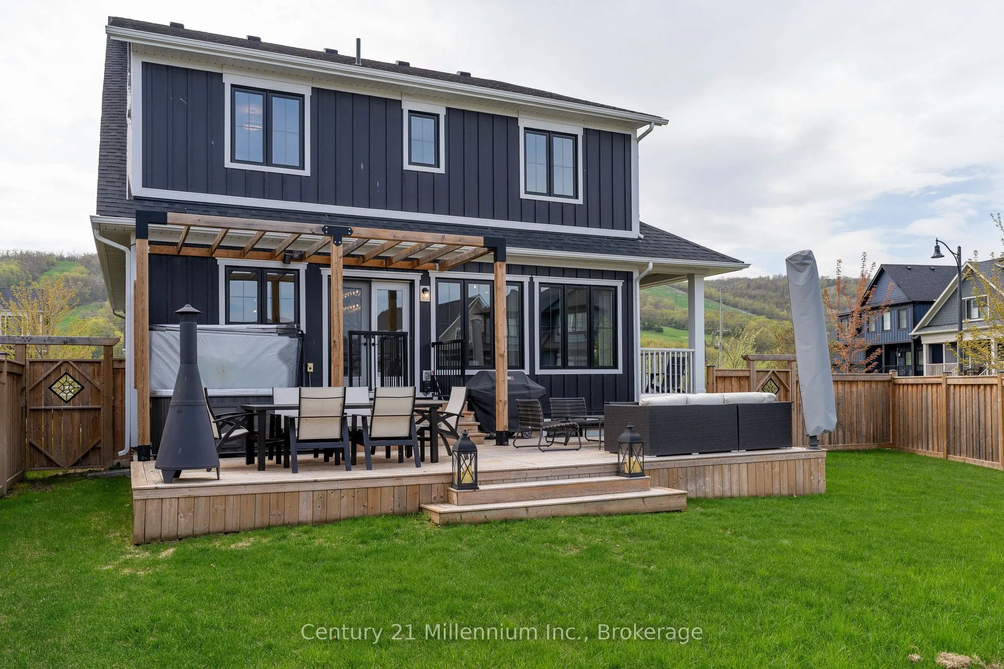 225 Yellow Birch Crescent