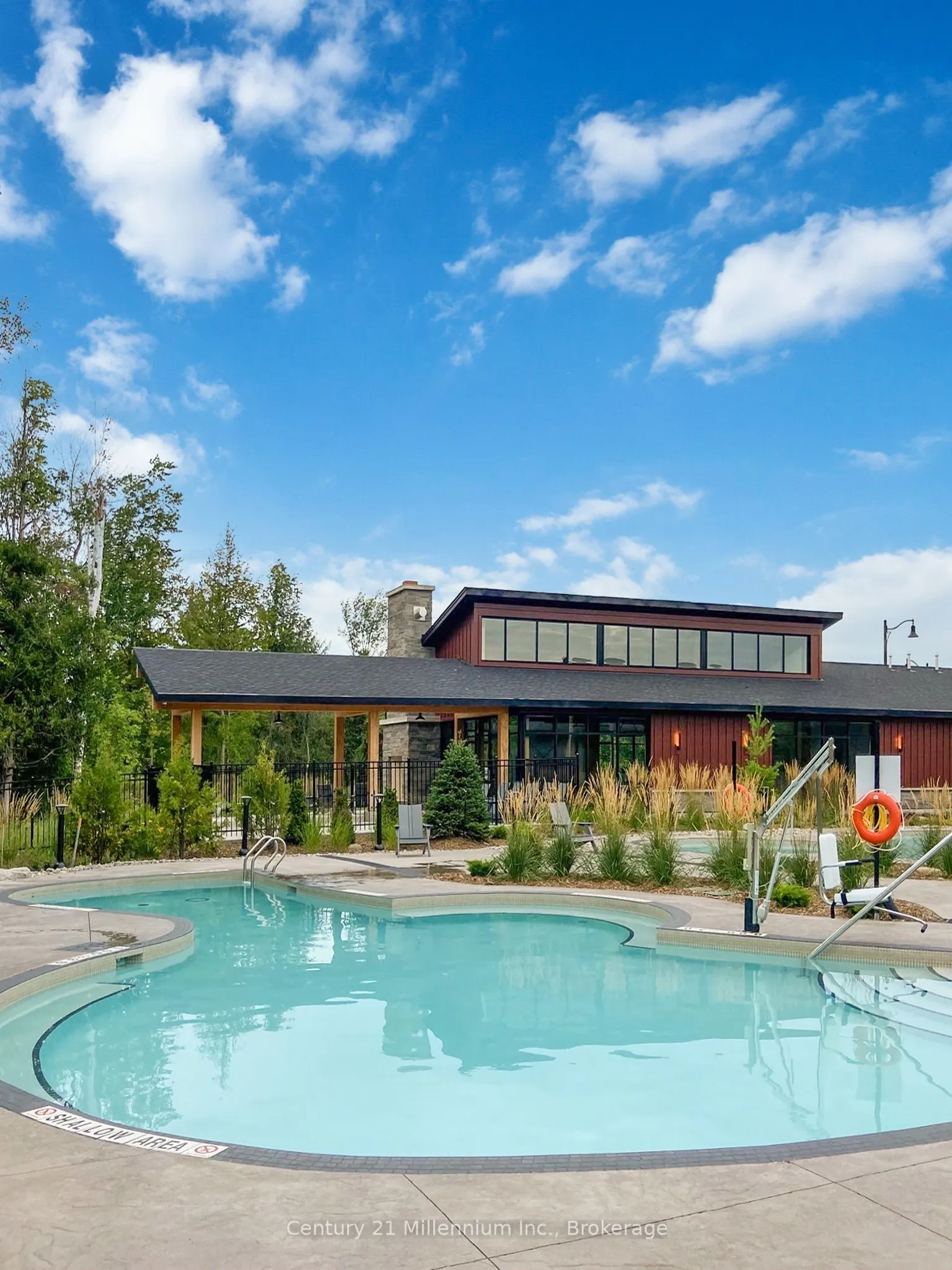 225 Yellow Birch Crescent