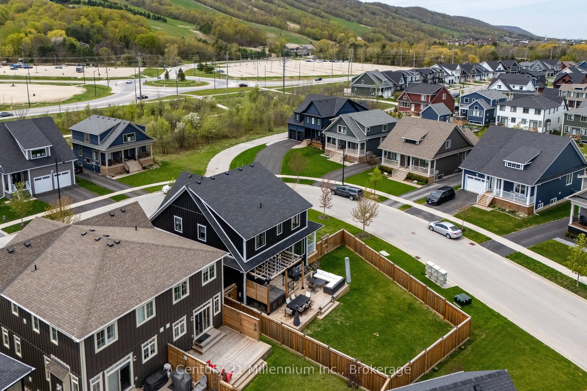 225 Yellow Birch Crescent