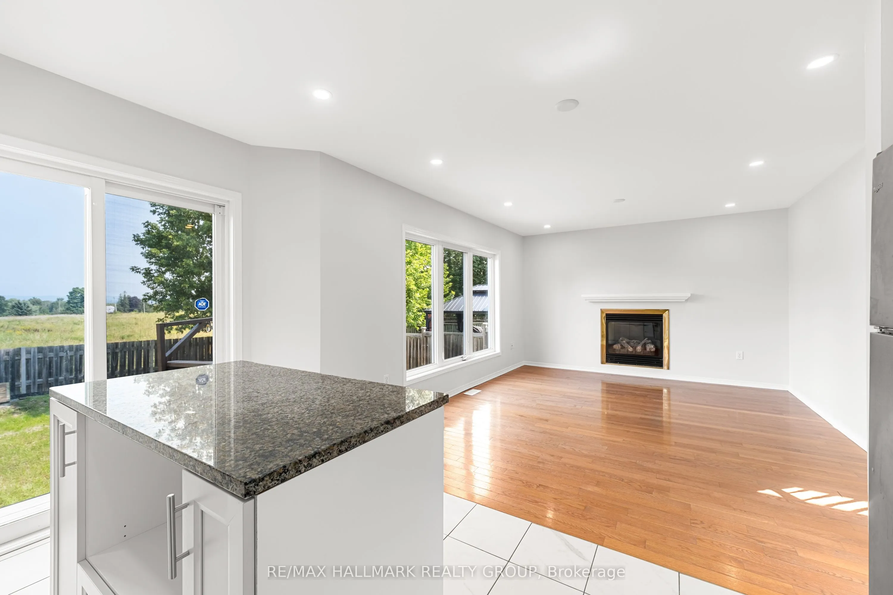 1146 Halton Terrace