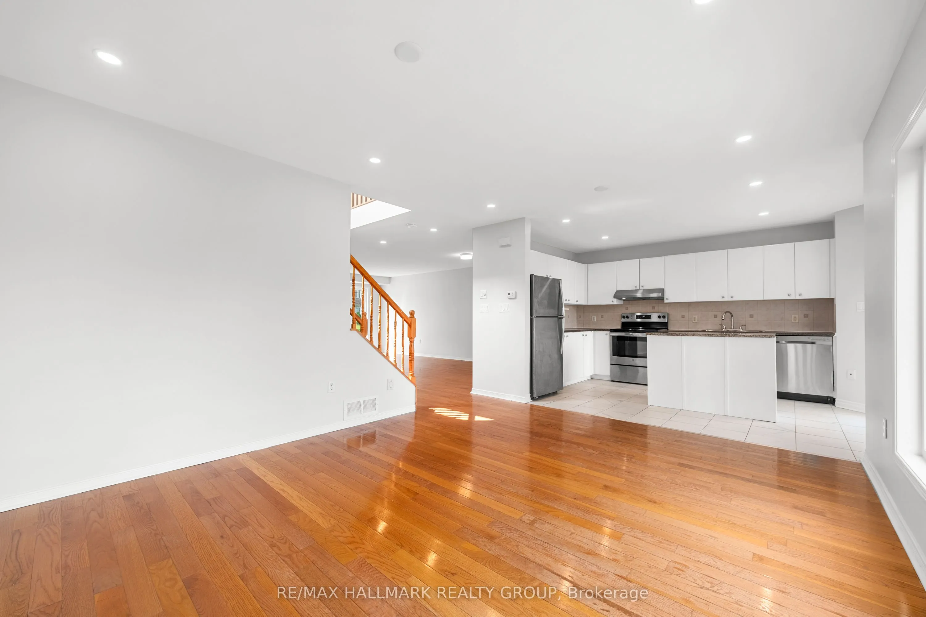 1146 Halton Terrace