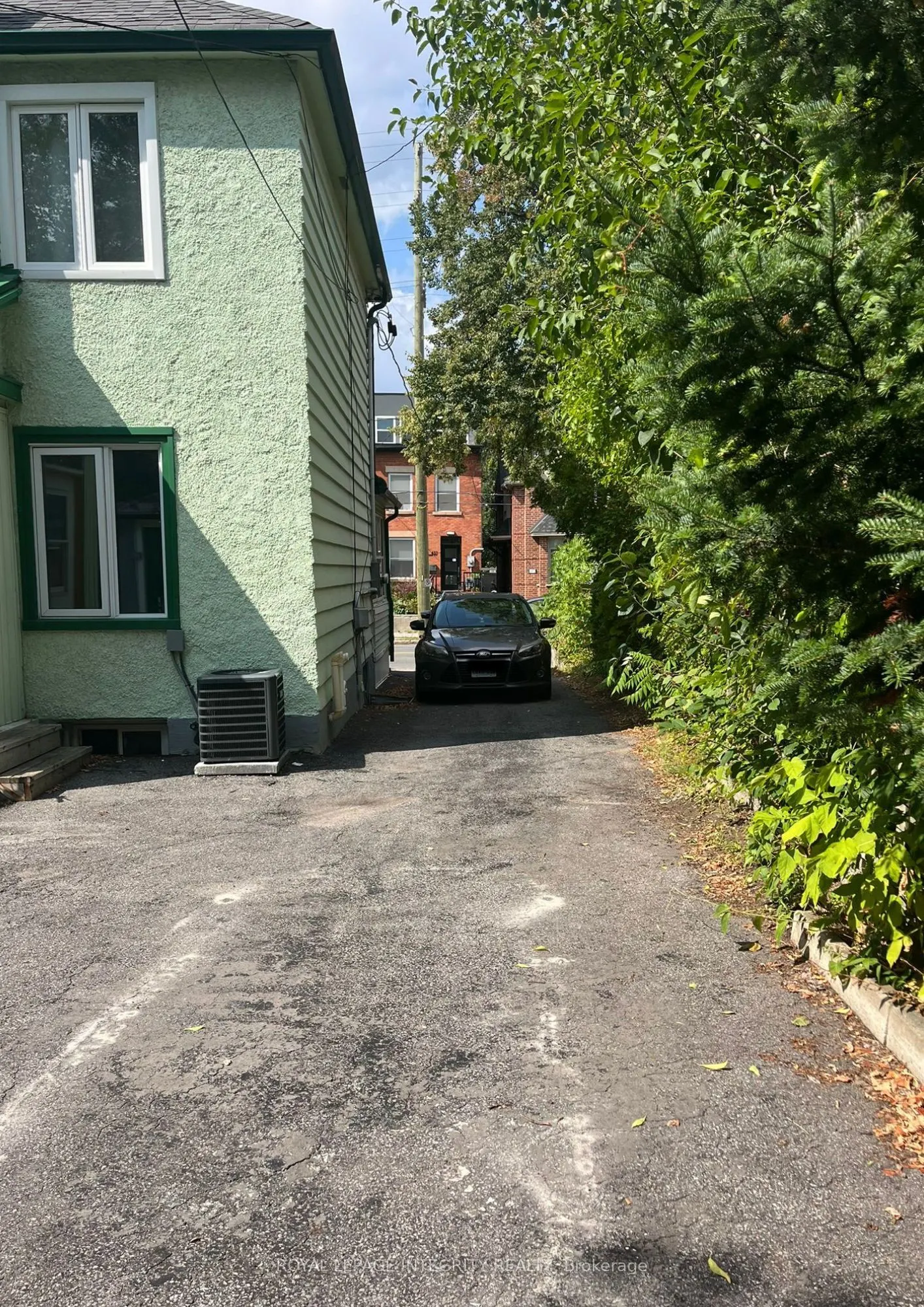 452-454 Sunnyside Avenue