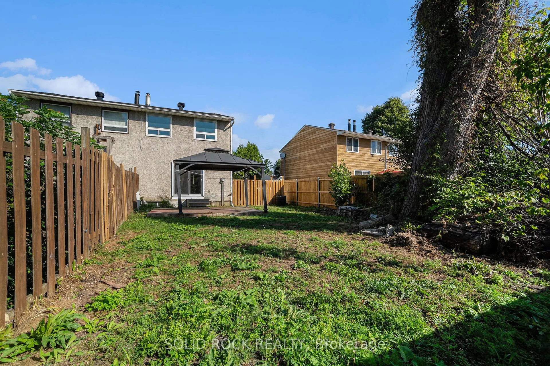 1432 Leigh Crescent