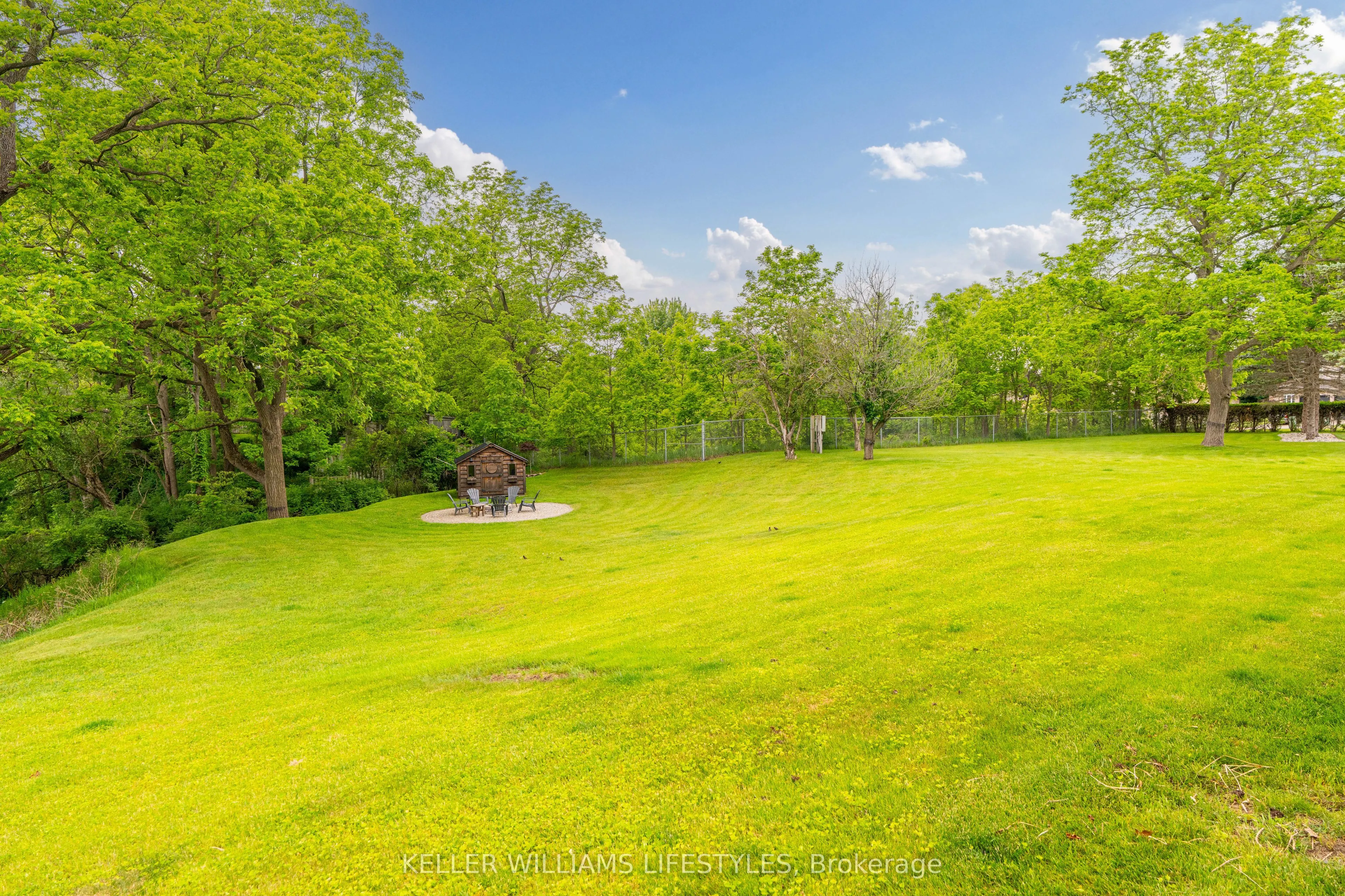262 Pinetree Lane