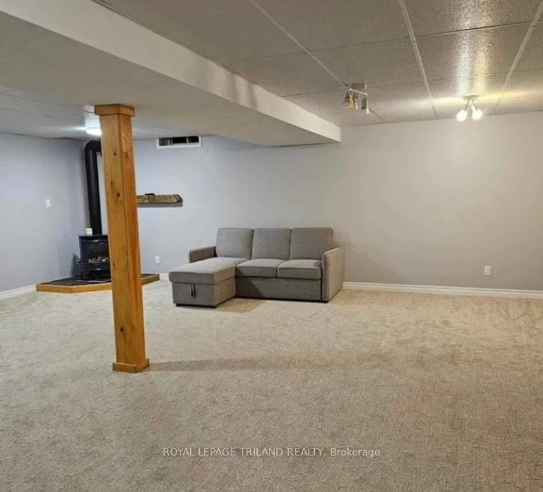 7 KARSTEN Avenue