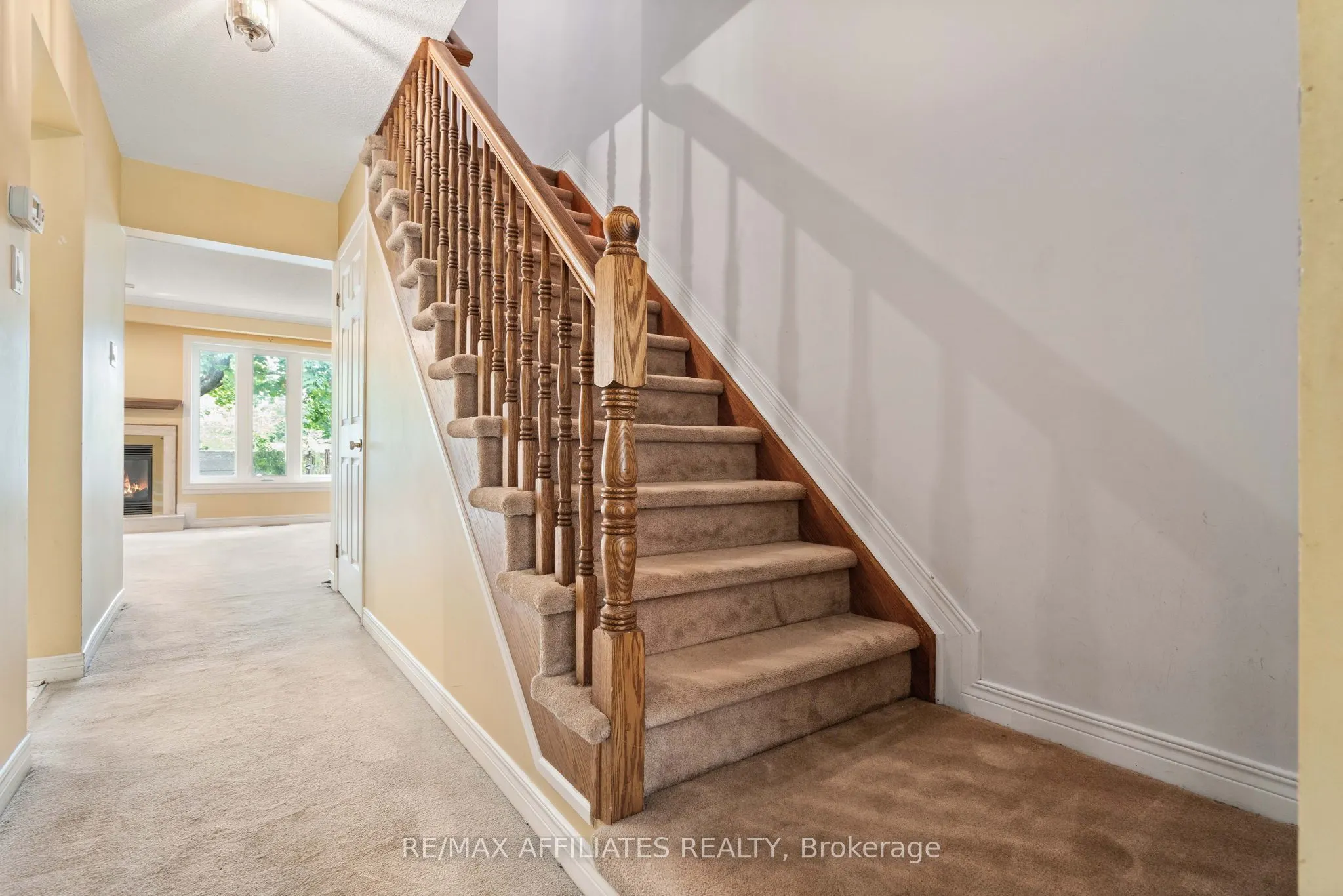 35 Locheland Crescent