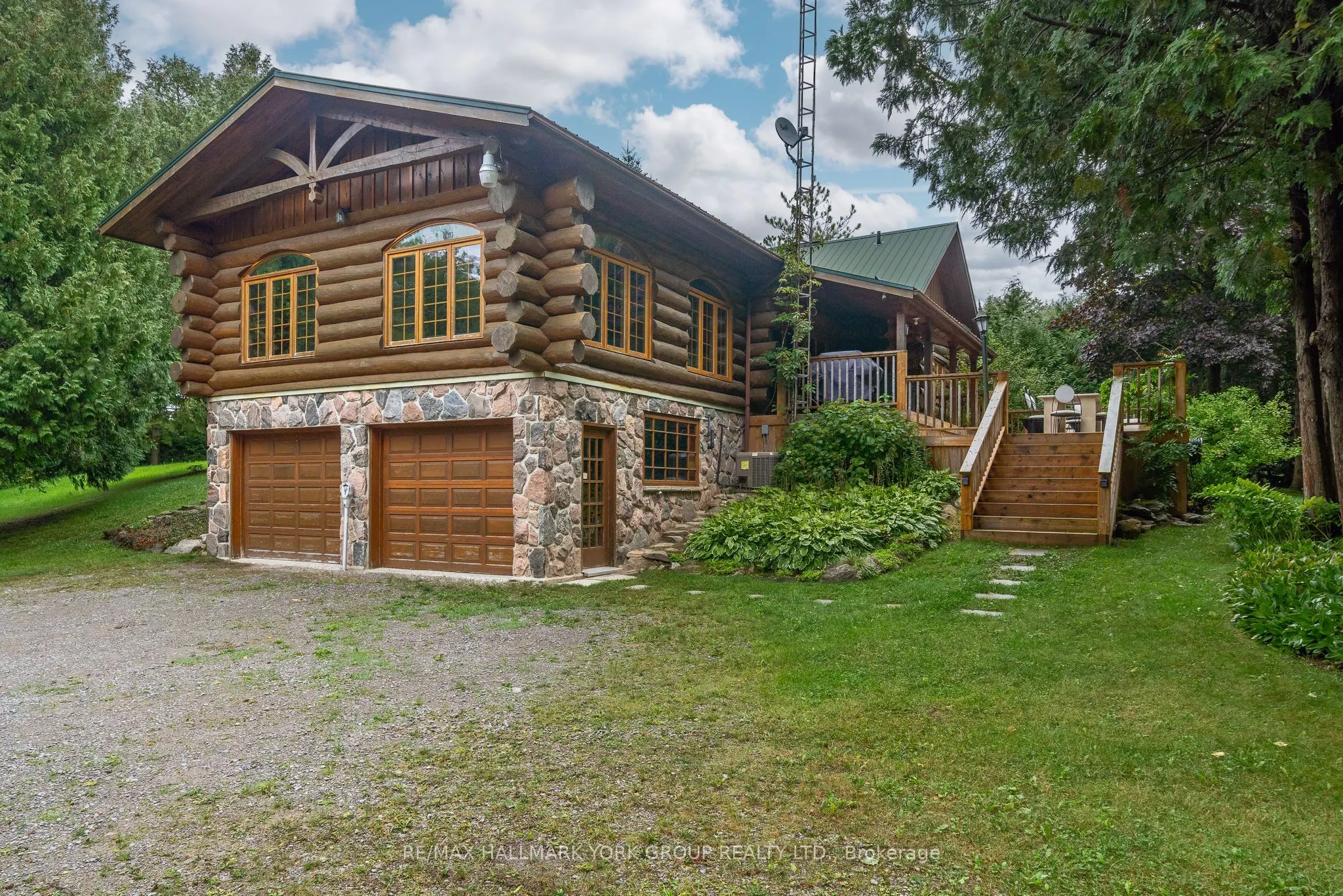 768 Traceys Hill Road