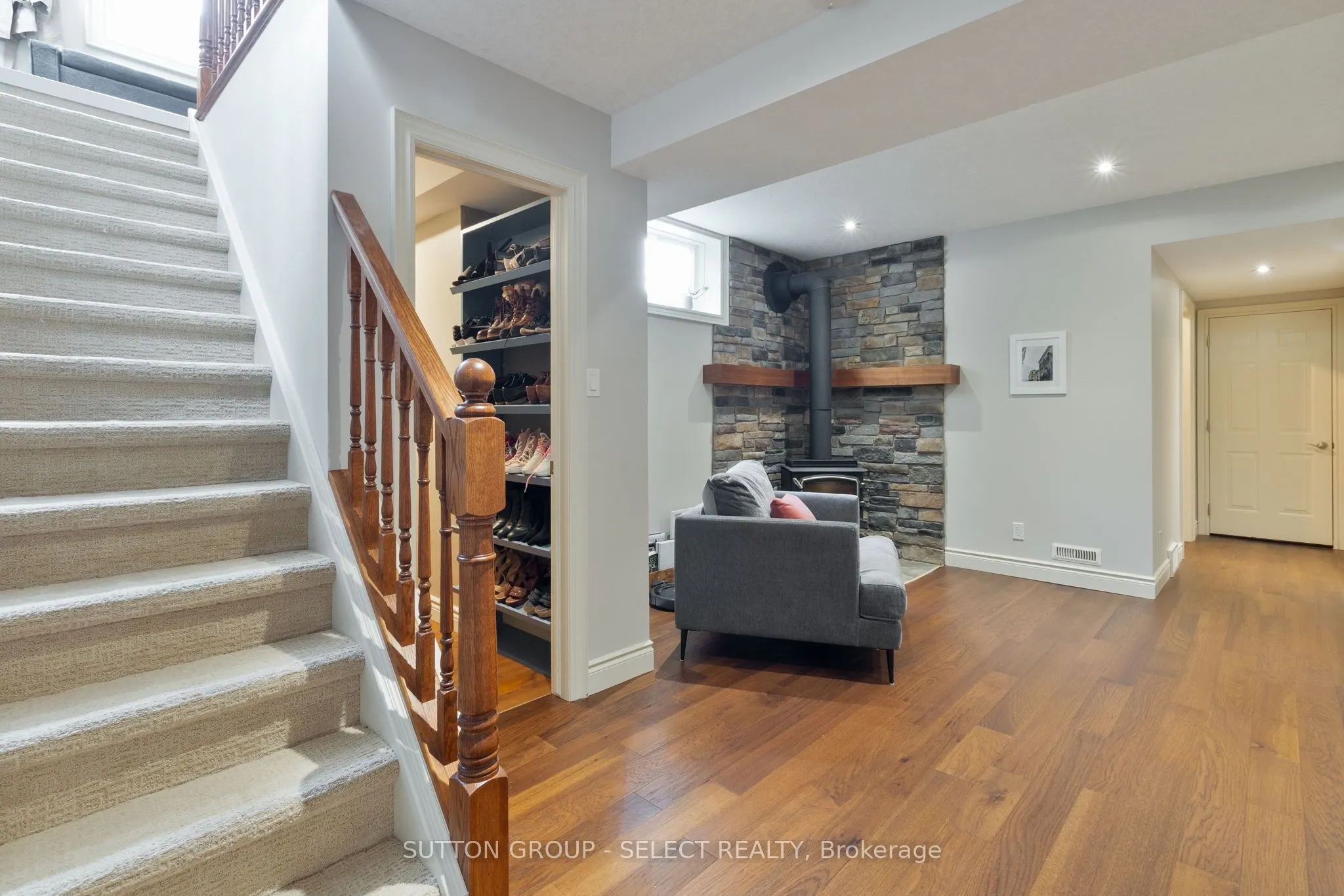 56 BOULLEE Street