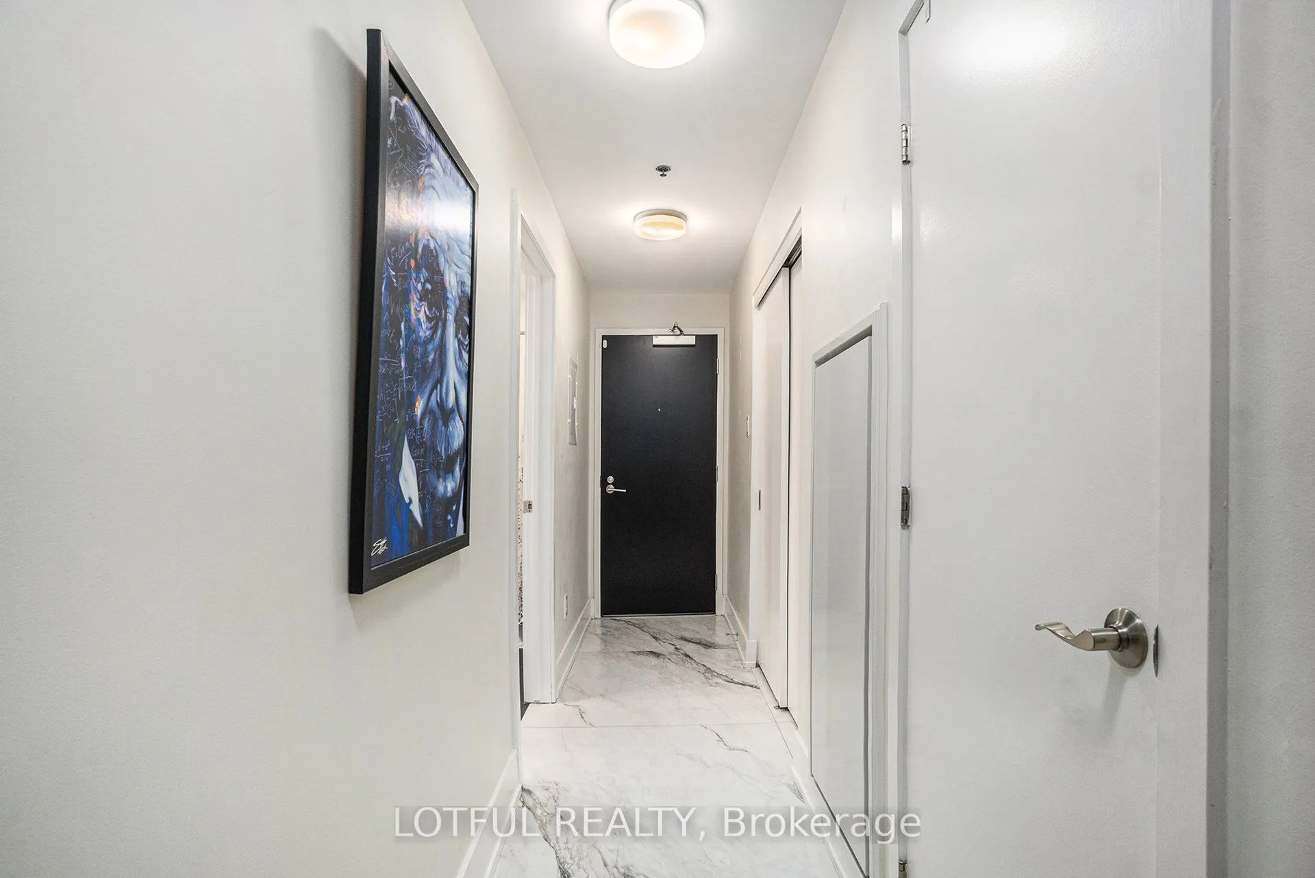 98 Richmond Road, #701