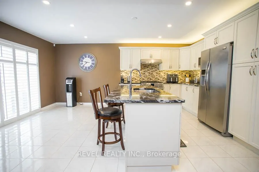 15 Wilmot Road