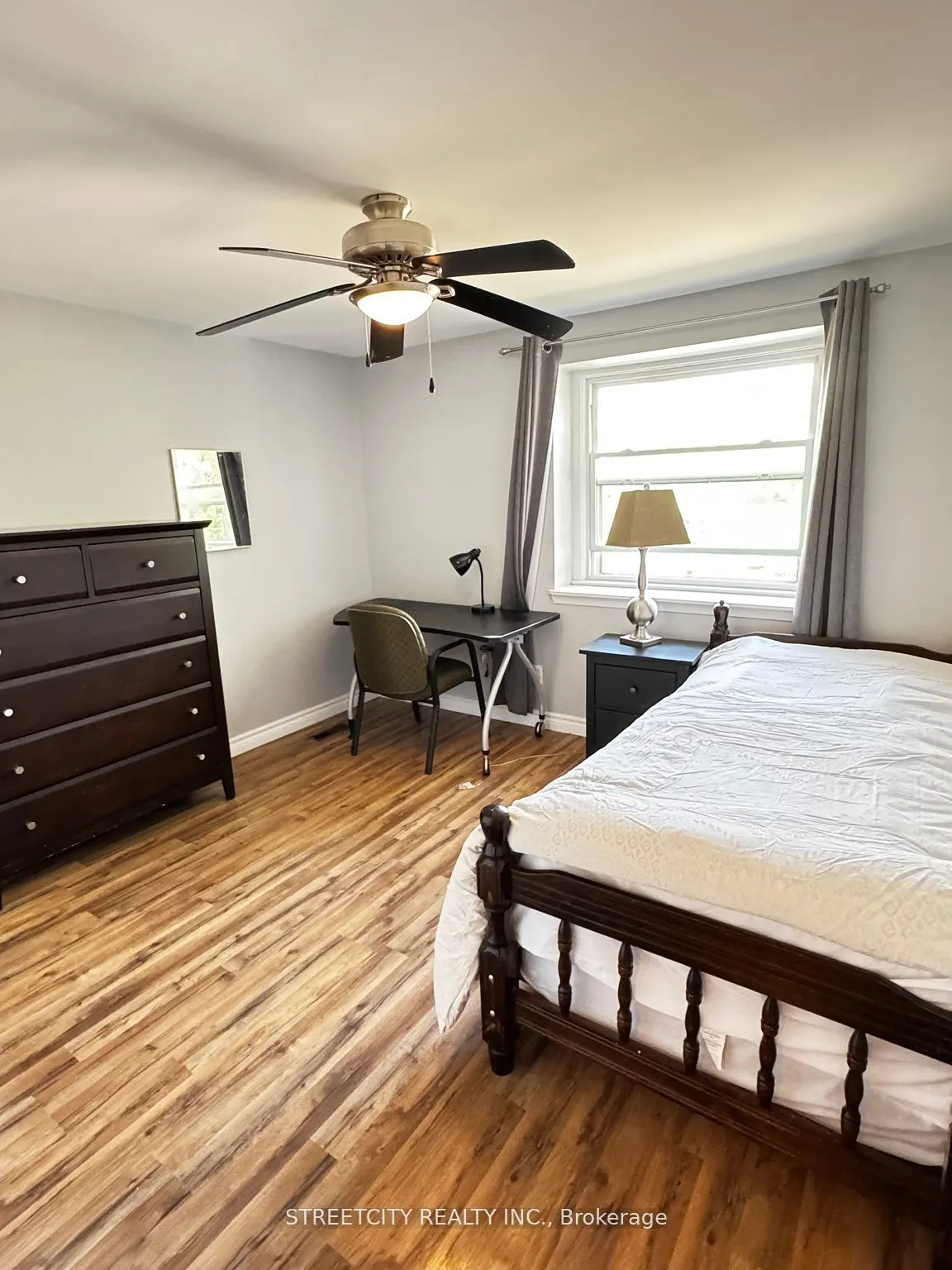 237 Homestead(Room) Crescent