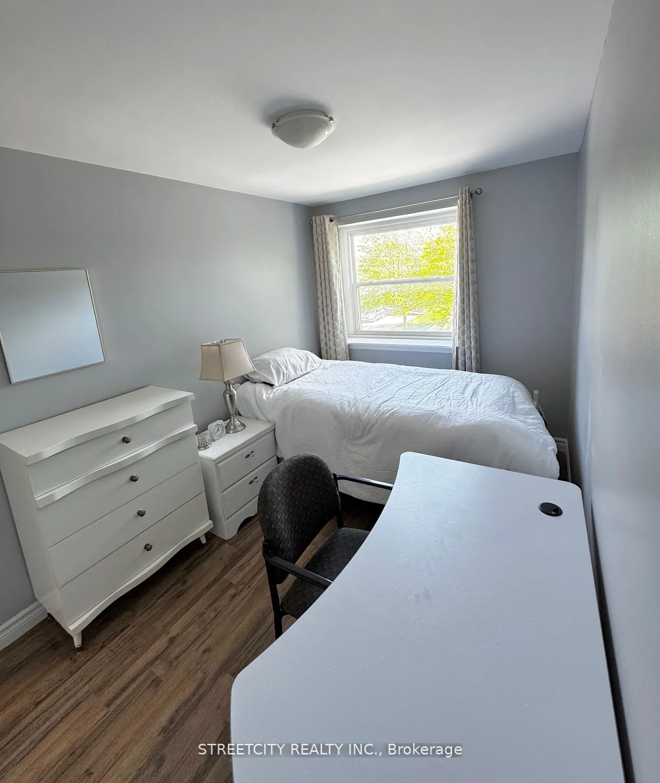 237 Homestead(Room) Crescent