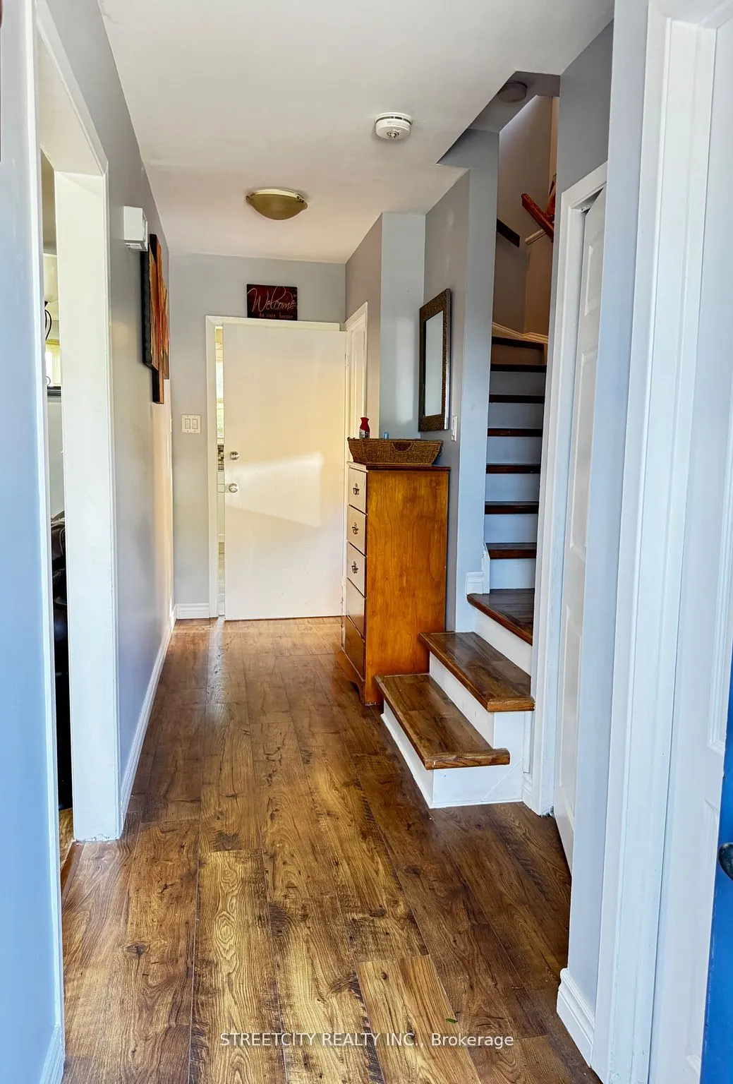 237 Homestead(Room) Crescent