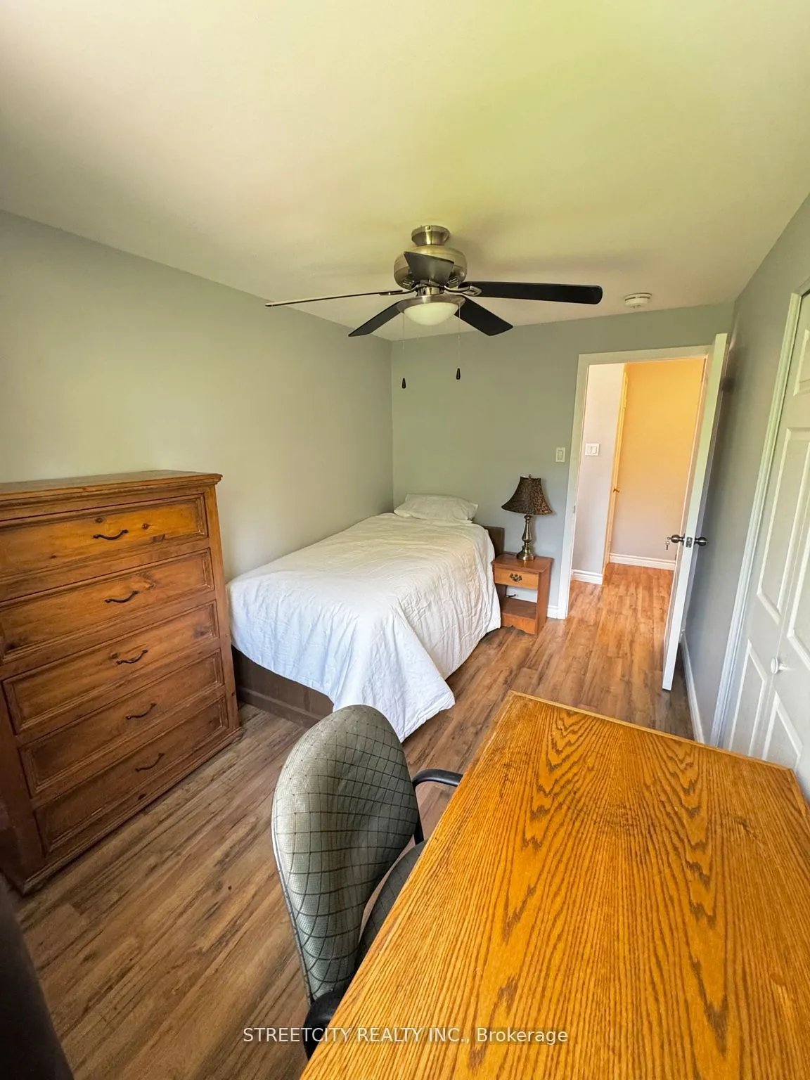 237 Homestead(Room) Crescent