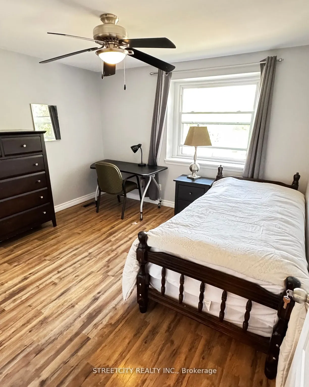 237 Homestead(Room) Crescent