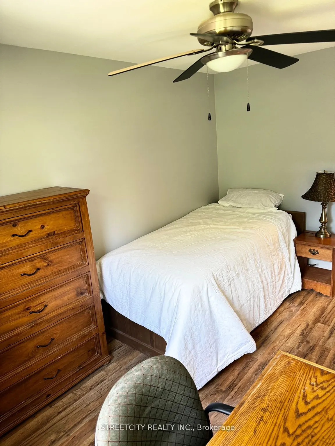 237 Homestead(Room) Crescent