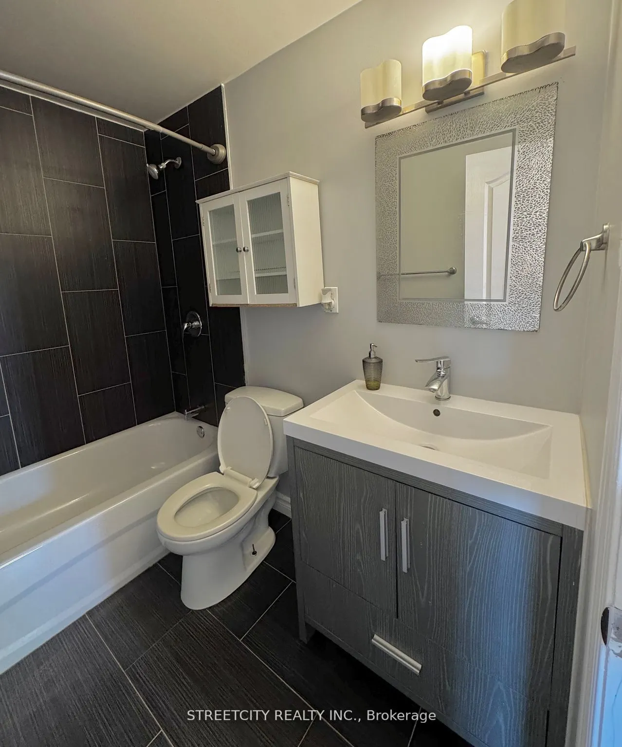 237 Homestead(Room) Crescent