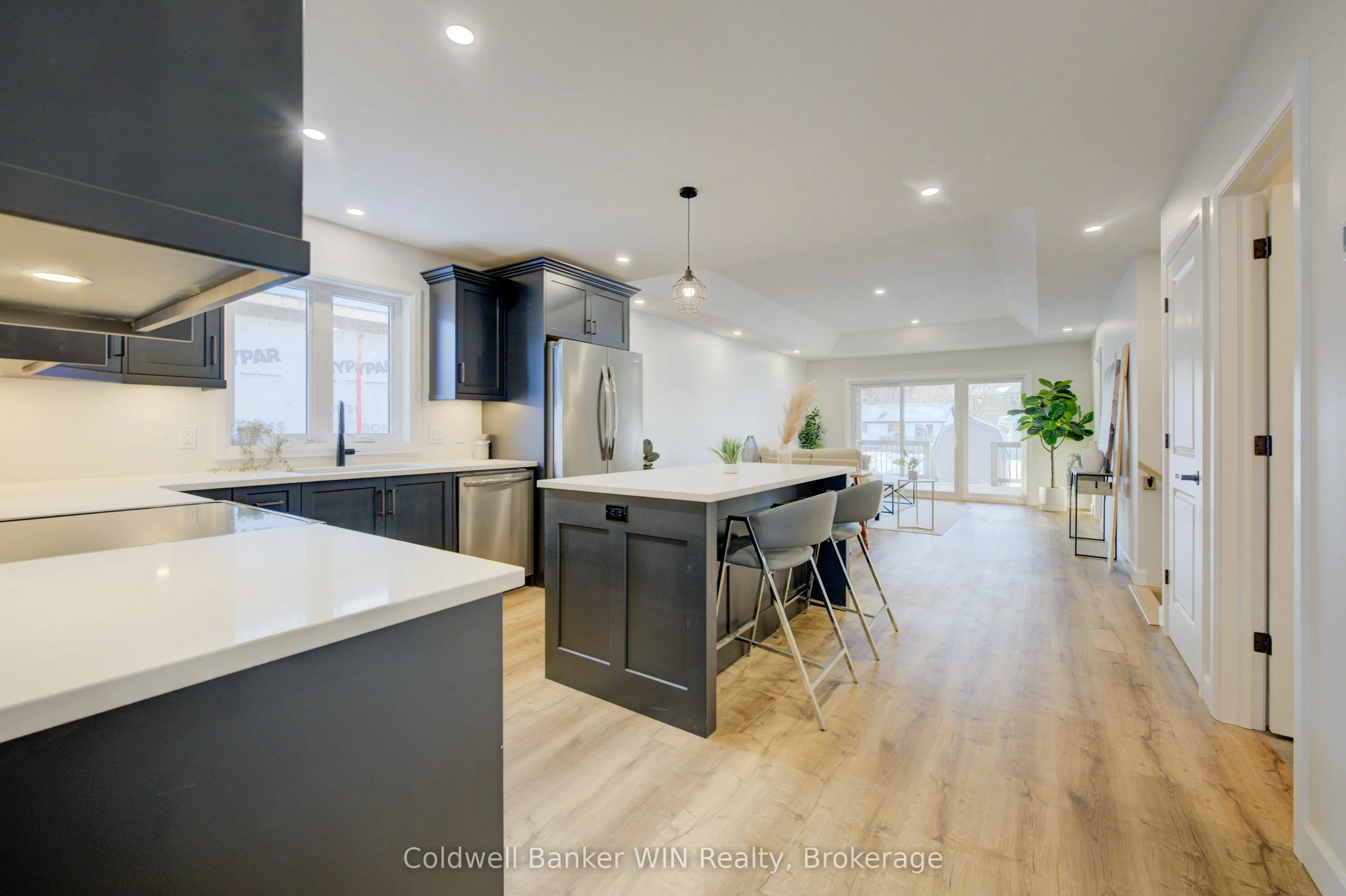 217 ELGIN Street