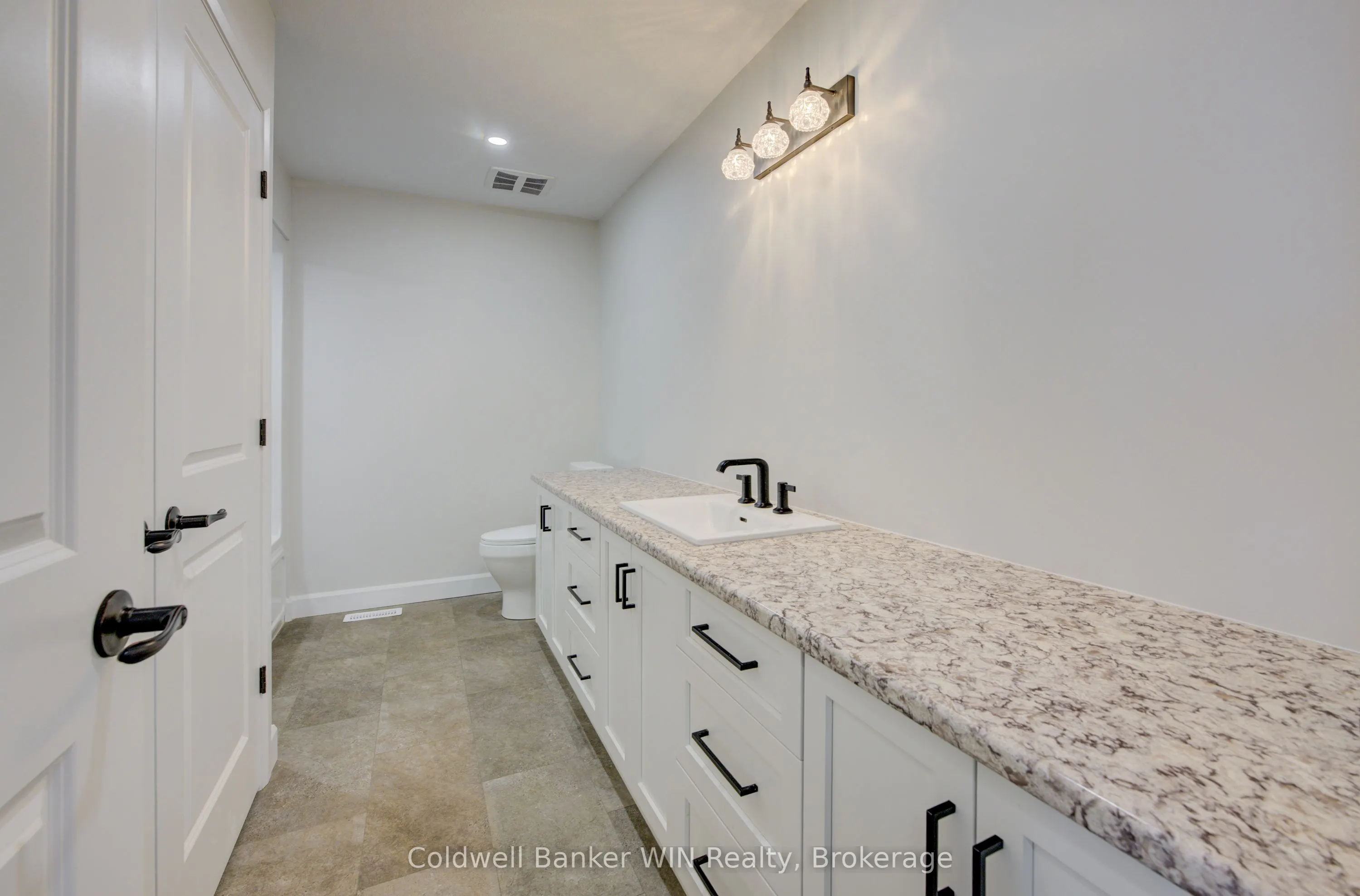 217 ELGIN Street
