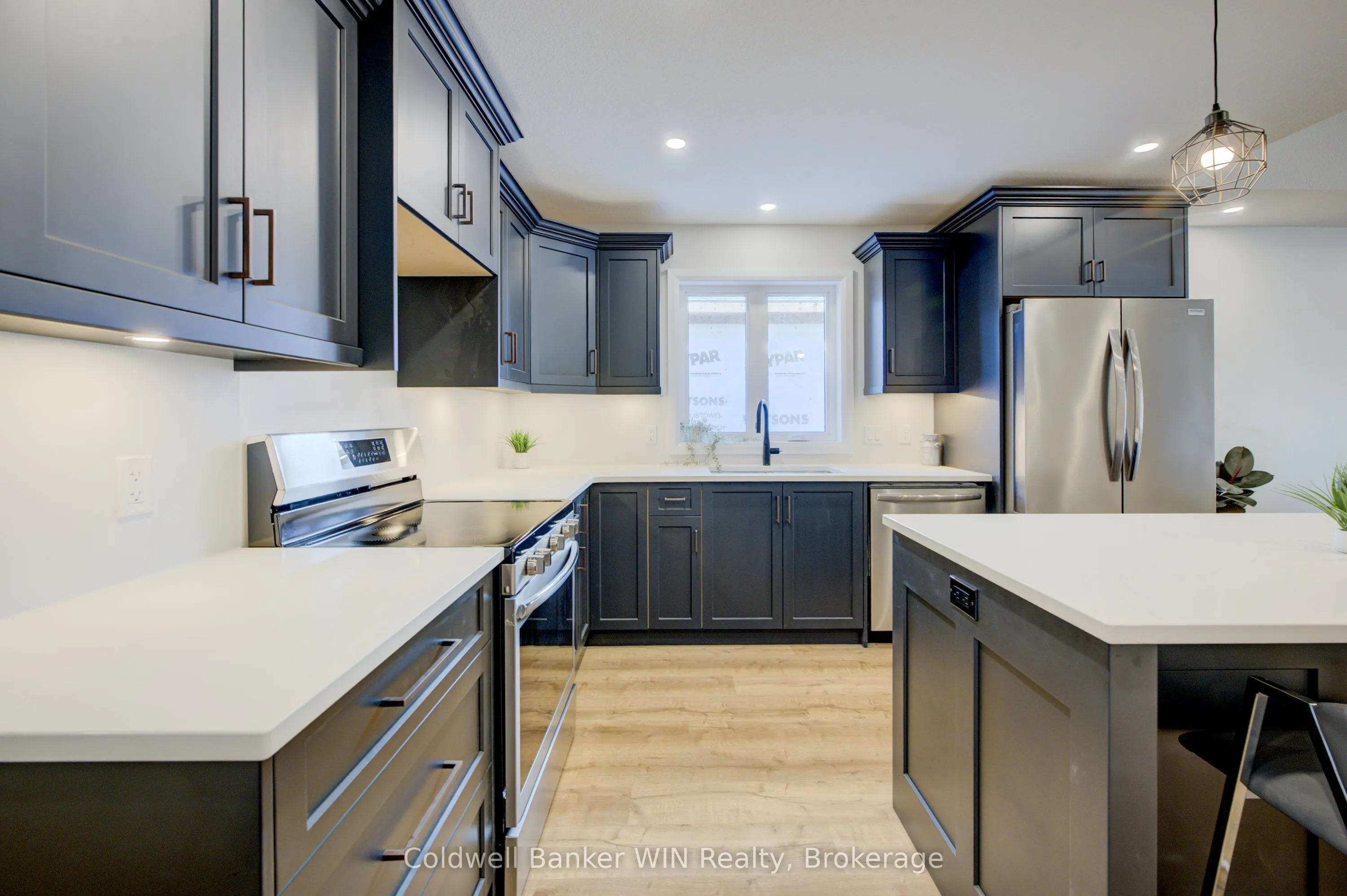 217 ELGIN Street