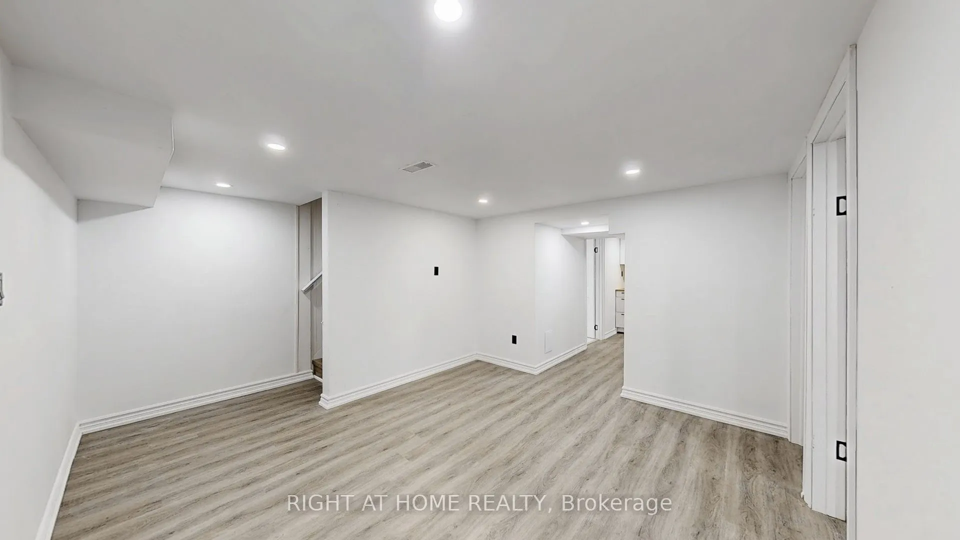 77 Elford Crescent