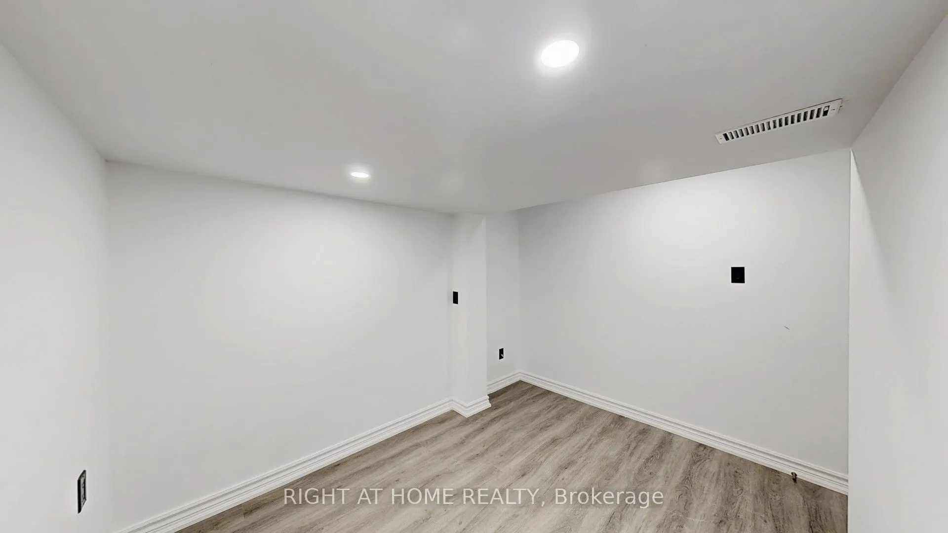 77 Elford Crescent