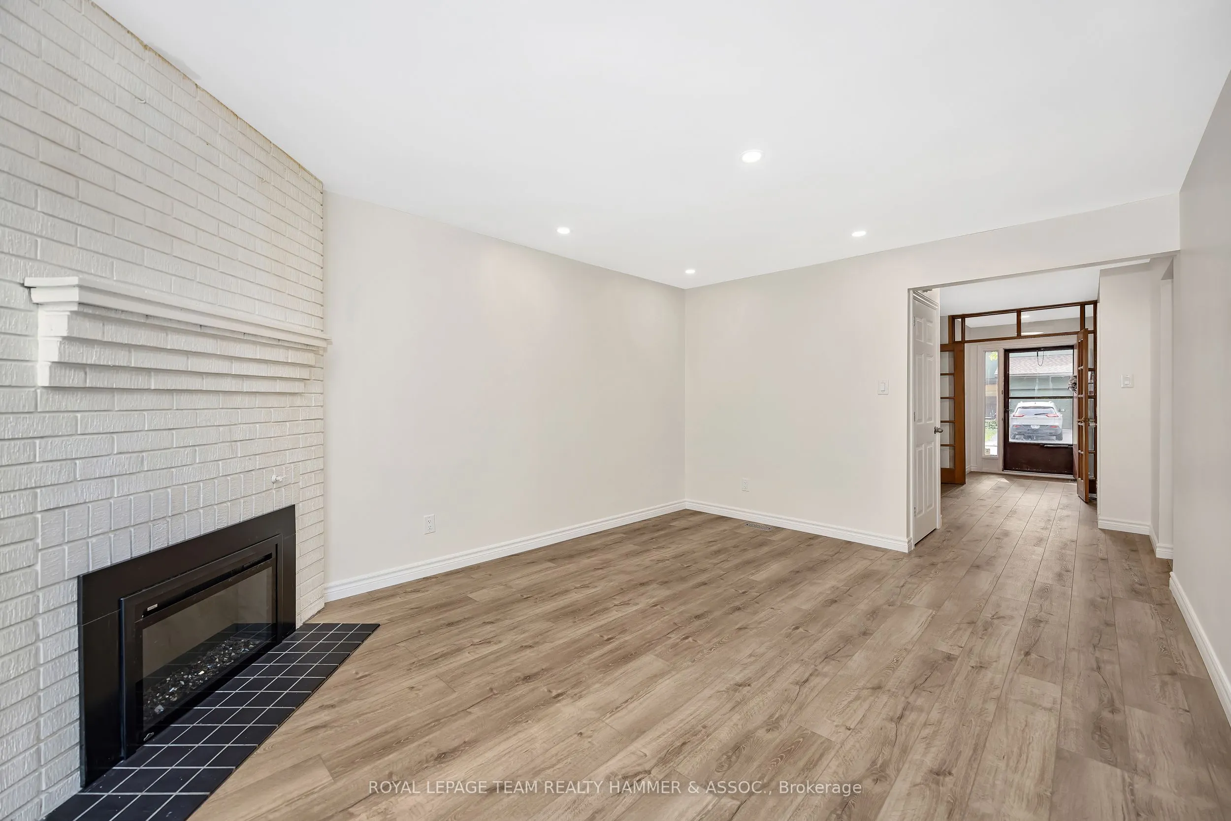 8 Chisholm Court