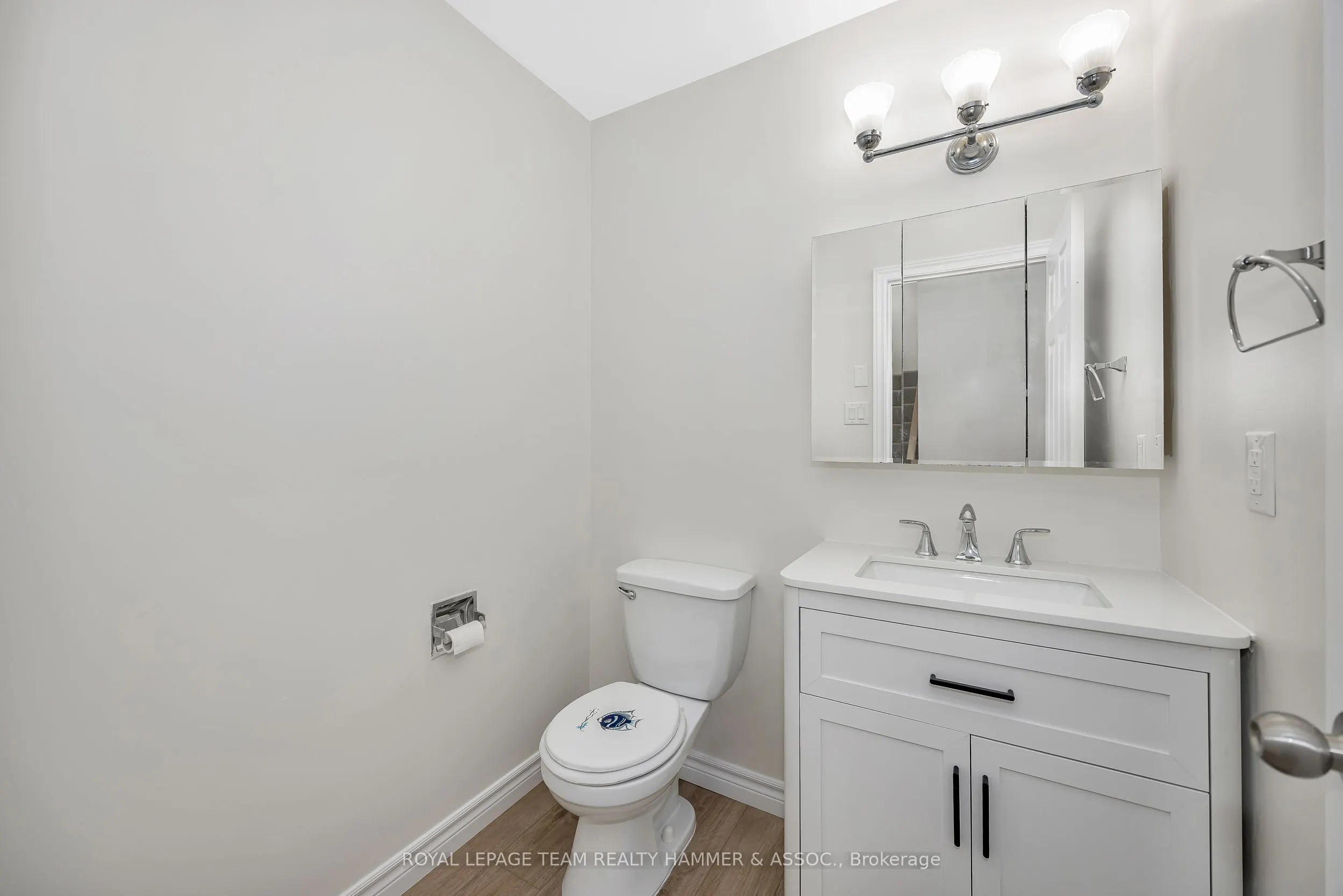 8 Chisholm Court