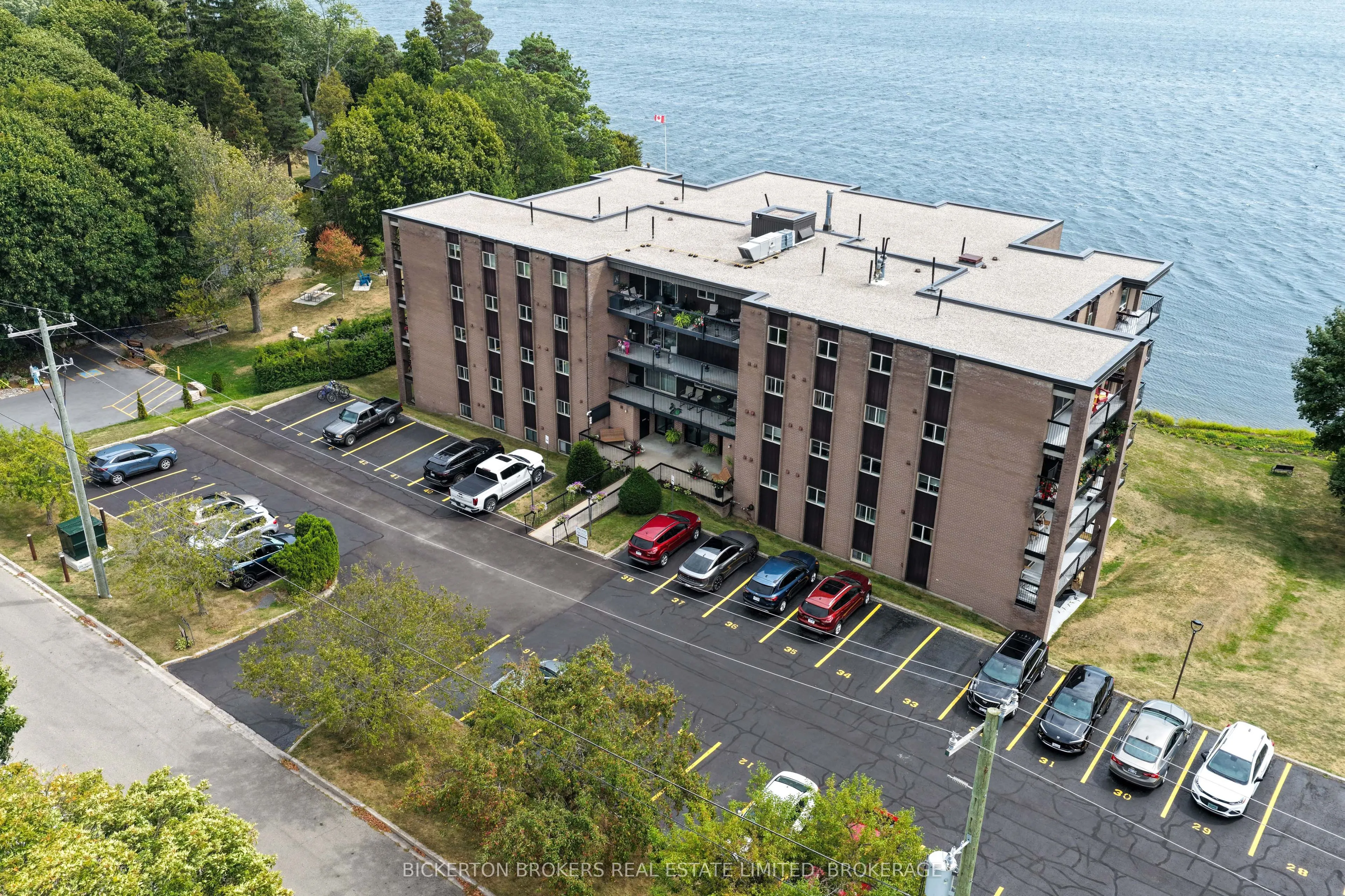 610 William Street S, #301