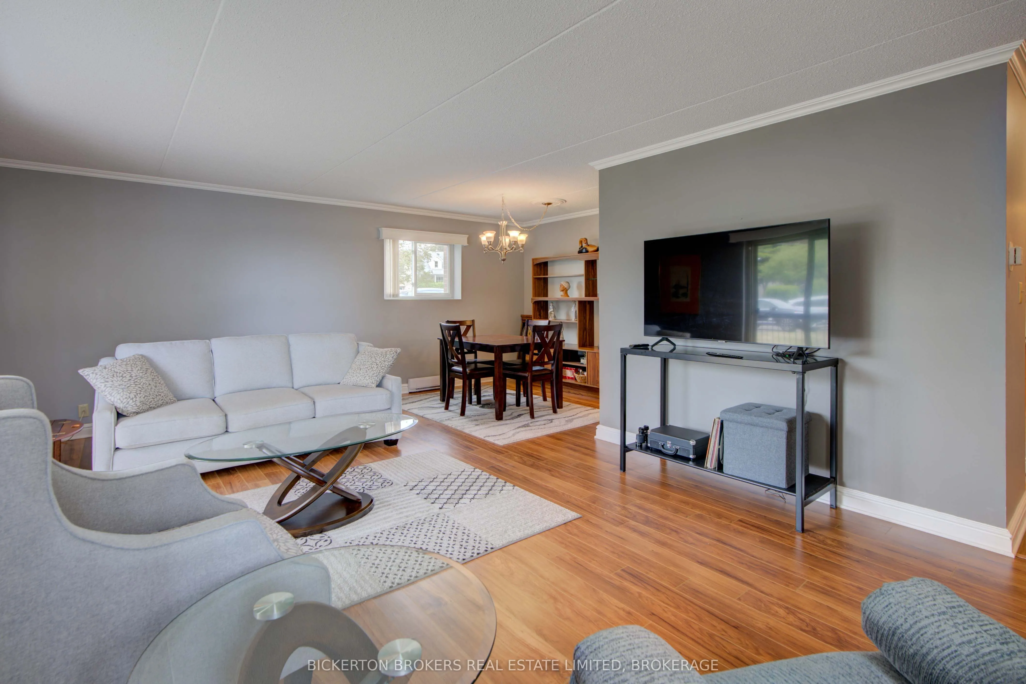 610 William Street S, #301