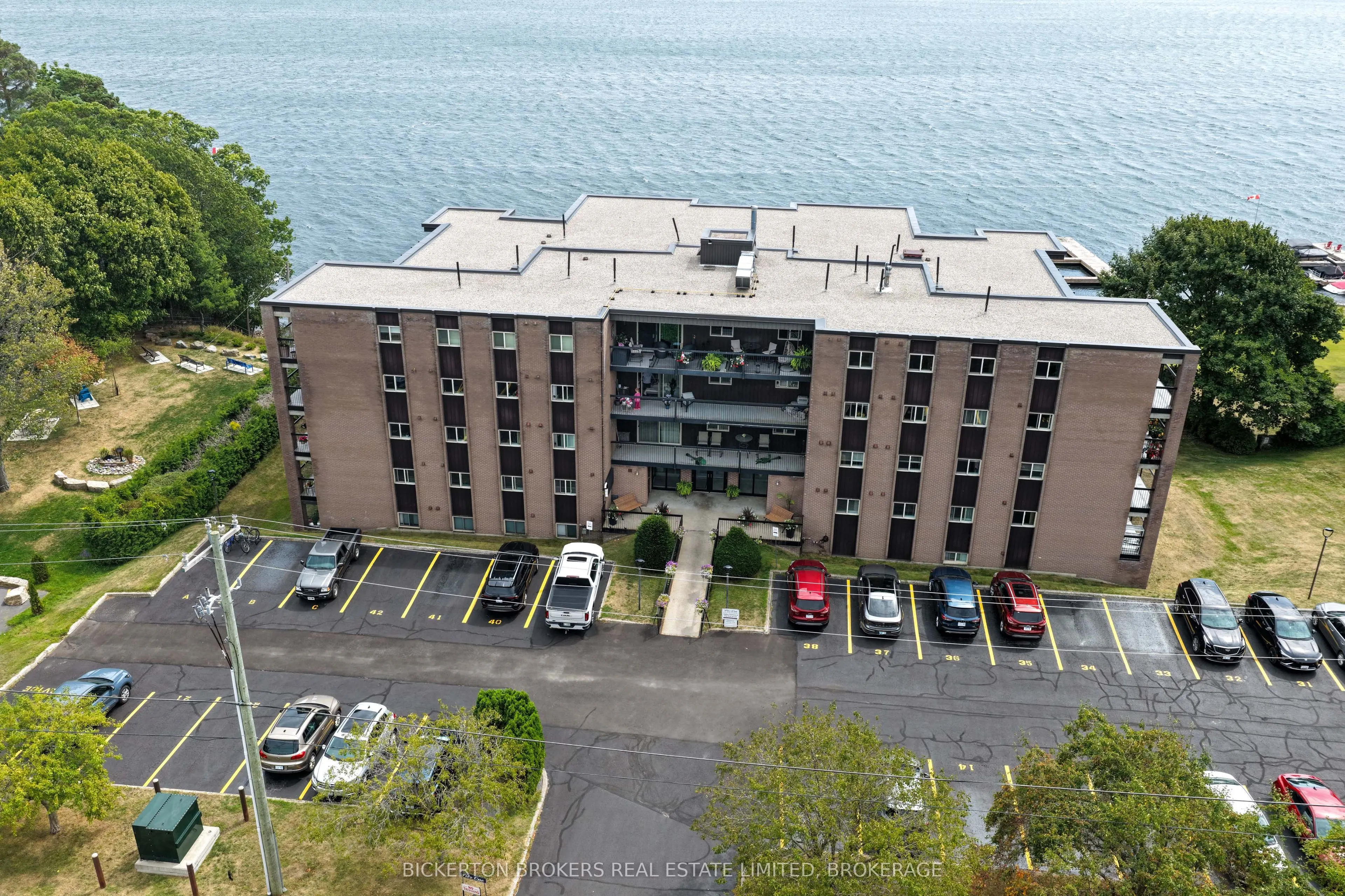 610 William Street S, #301