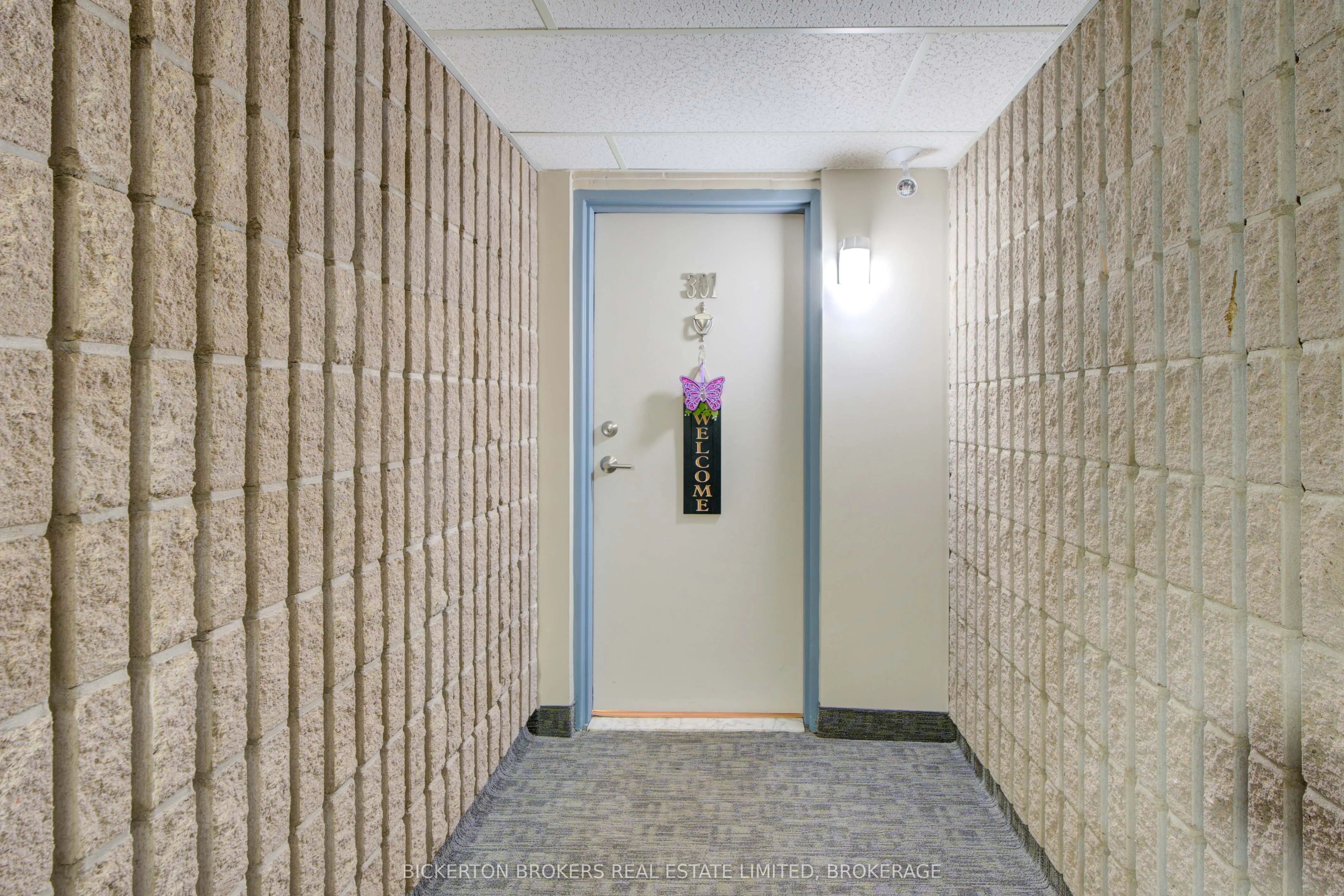 610 William Street S, #301