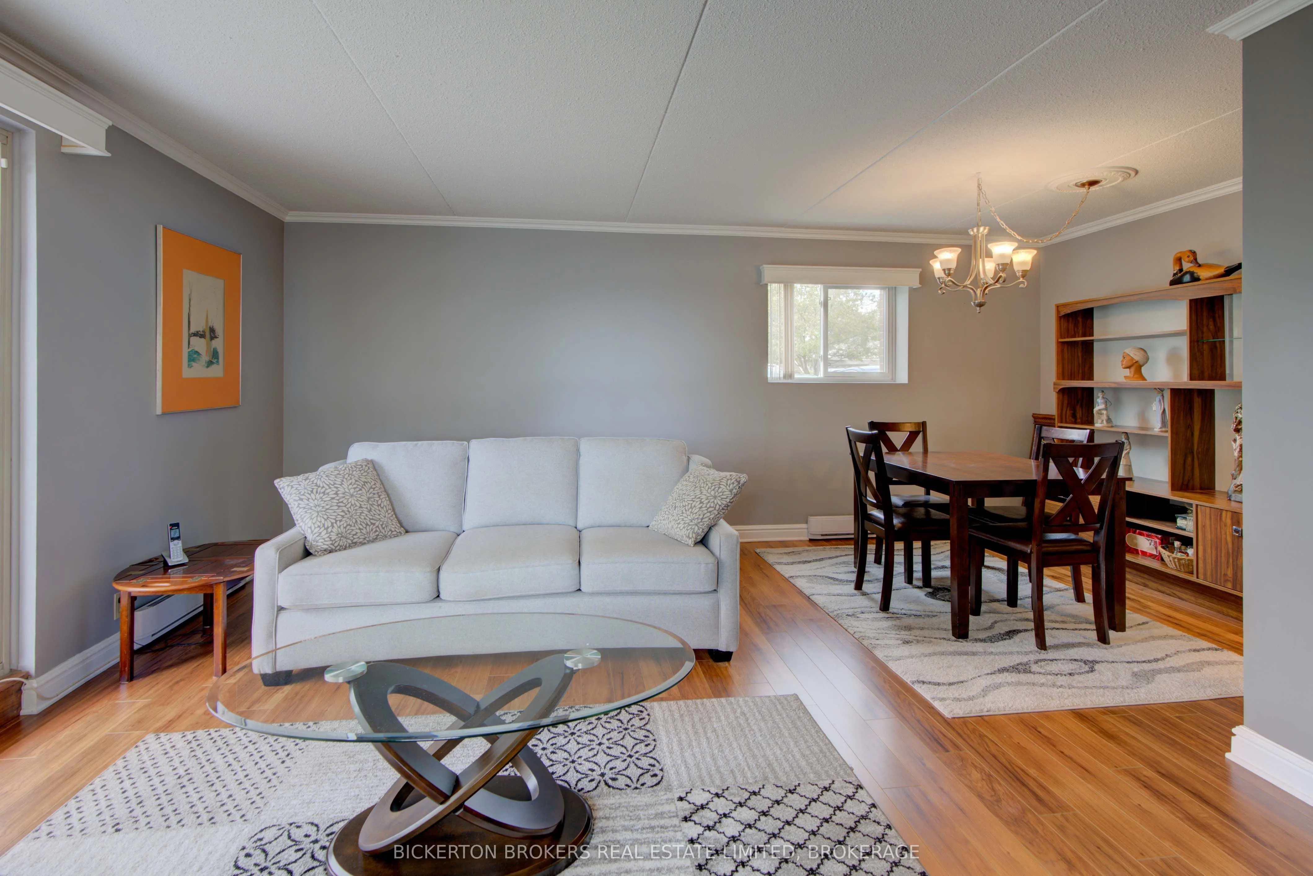 610 William Street S, #301