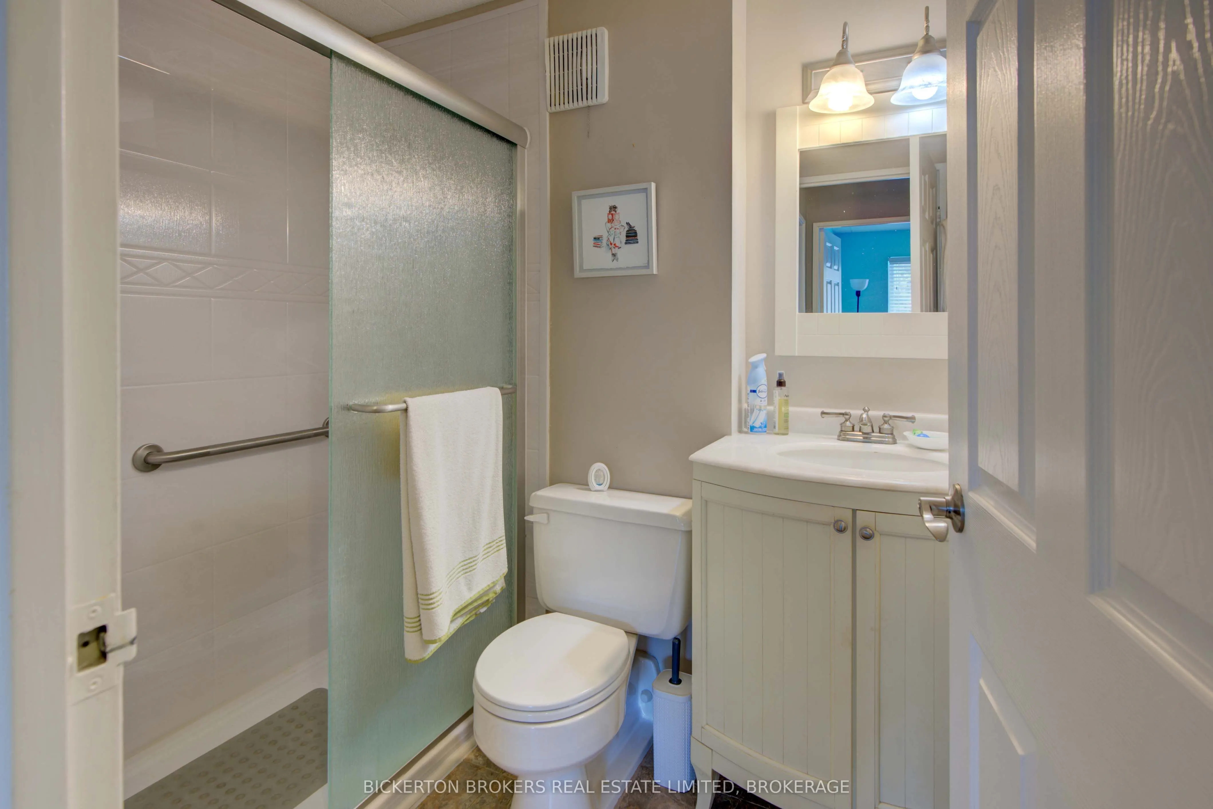 610 William Street S, #301