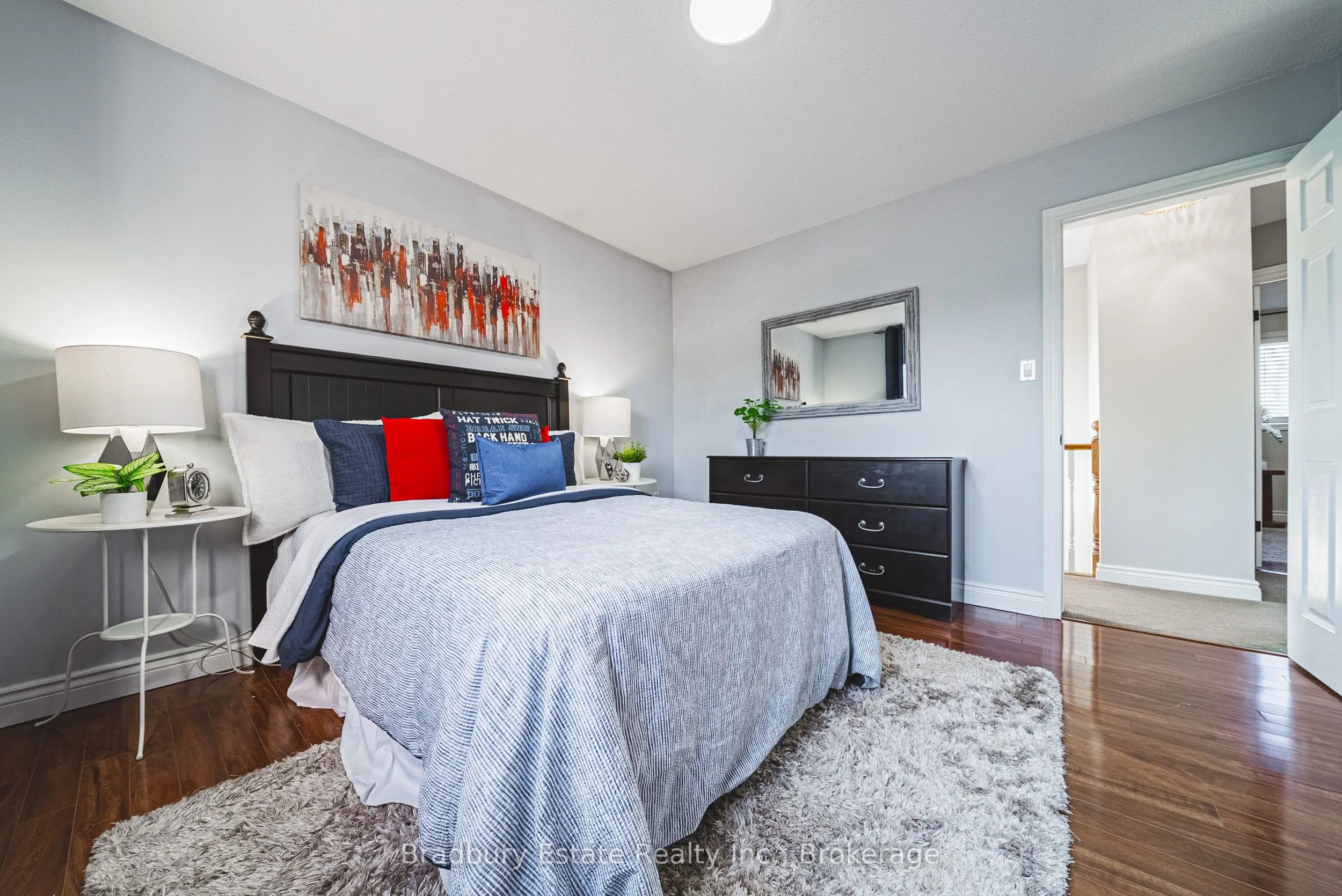 176 Highland Road W