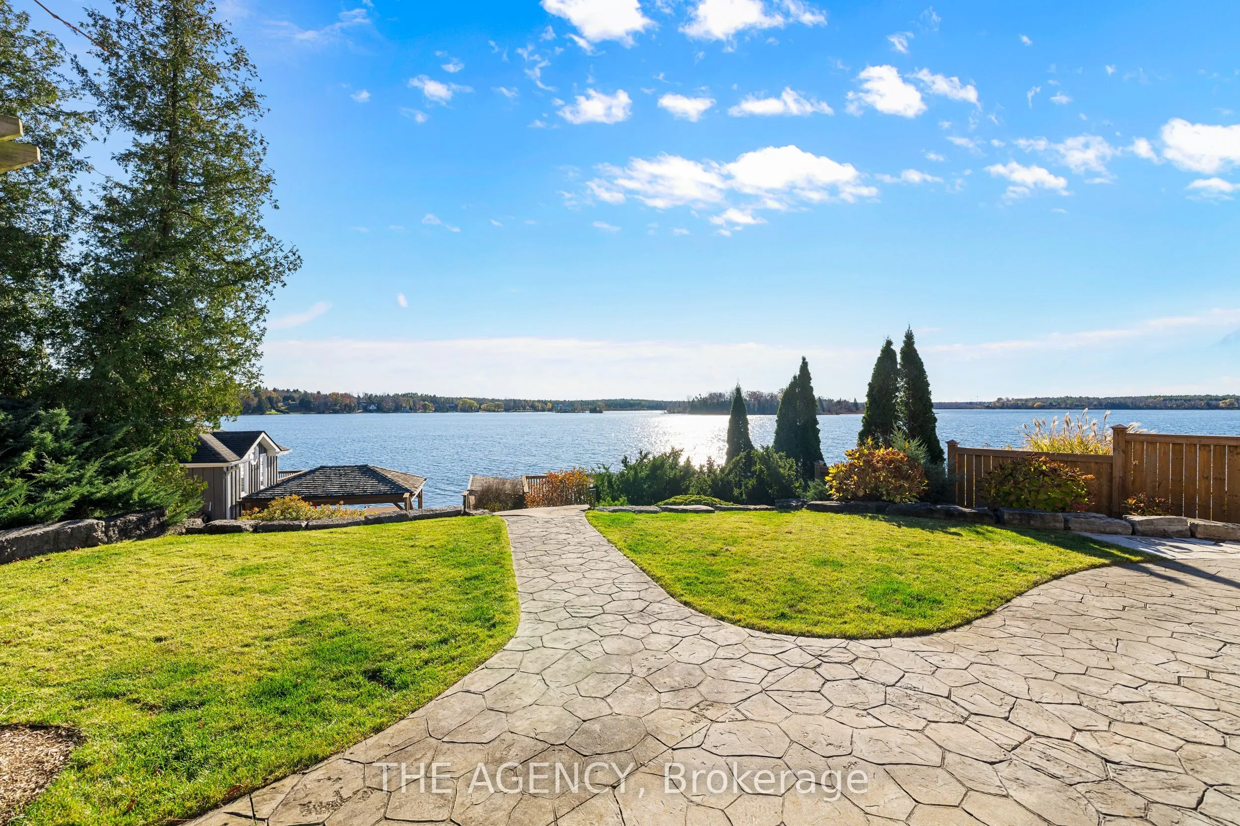 9 Lake Avenue E