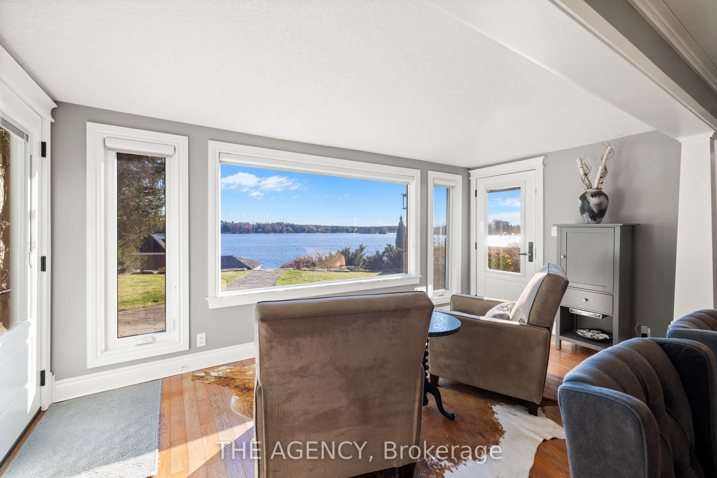 9 Lake Avenue E