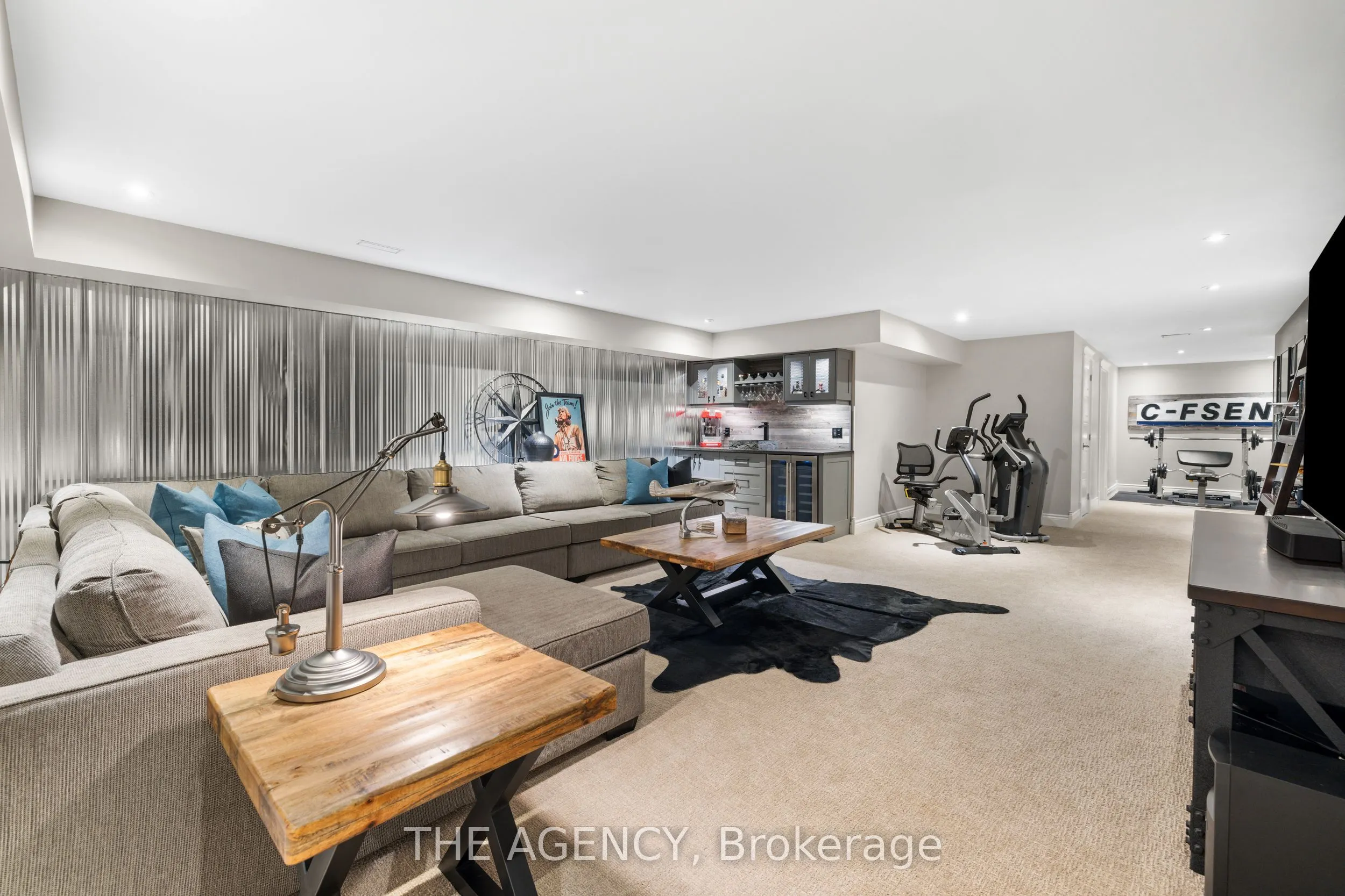 9 Lake Avenue E
