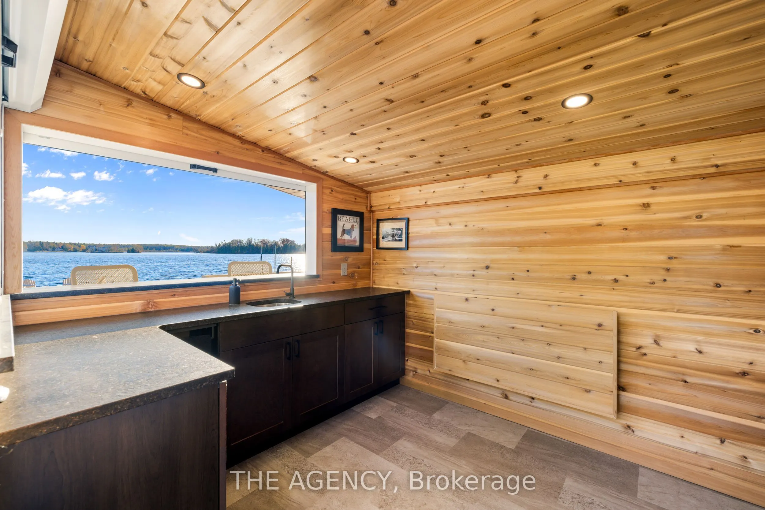 9 Lake Avenue E