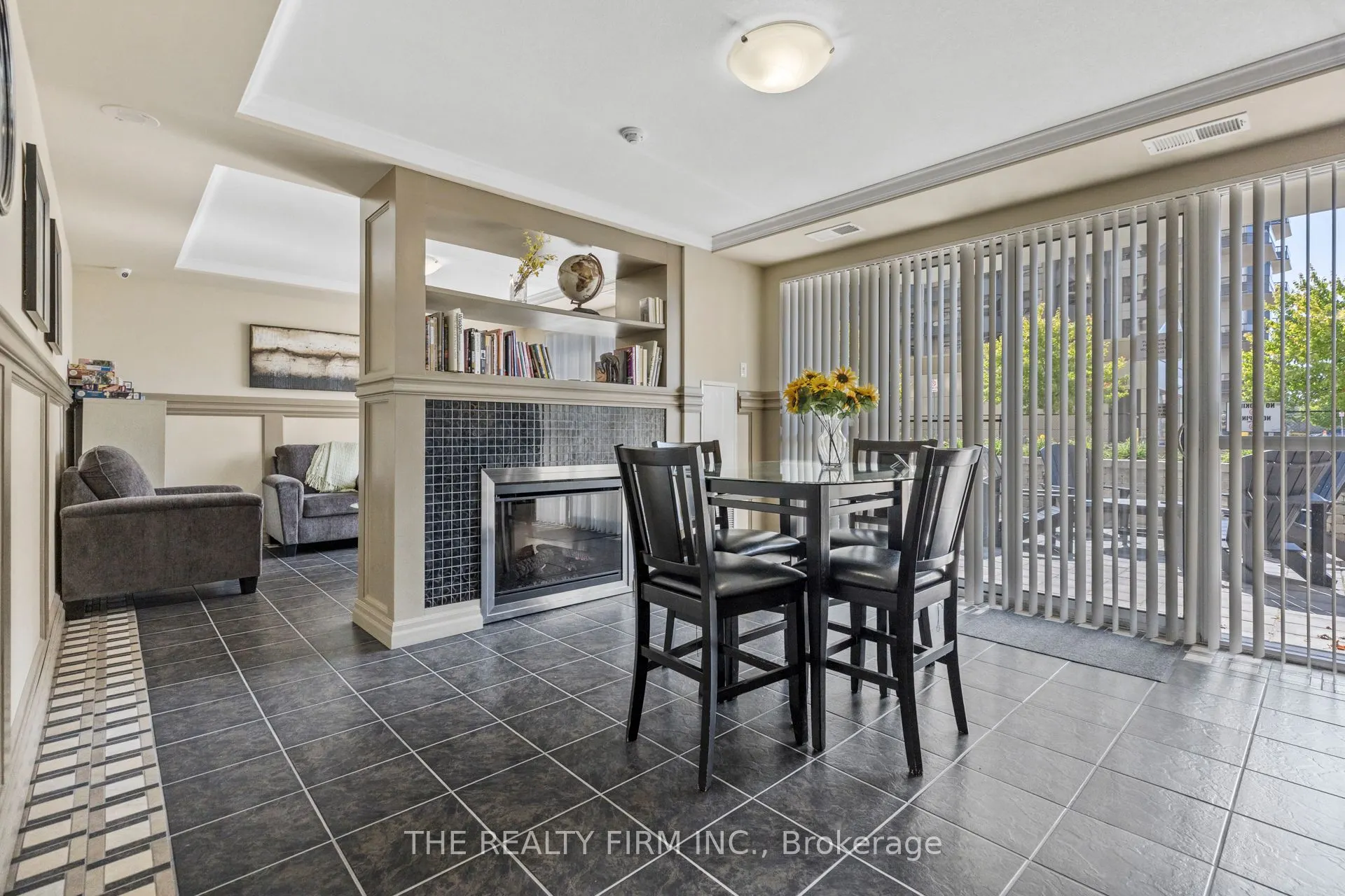 1030 Coronation Drive #812