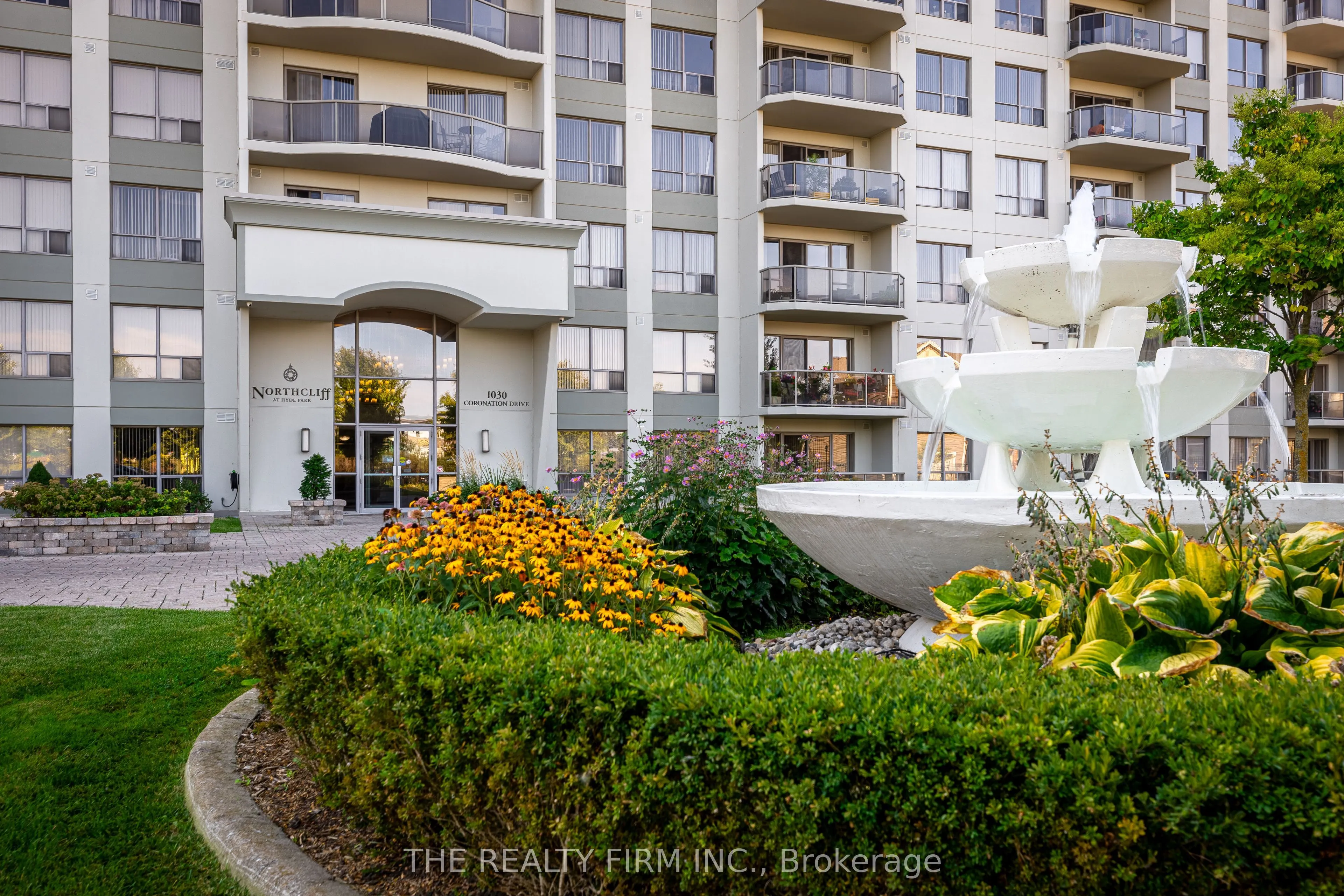 1030 Coronation Drive #812